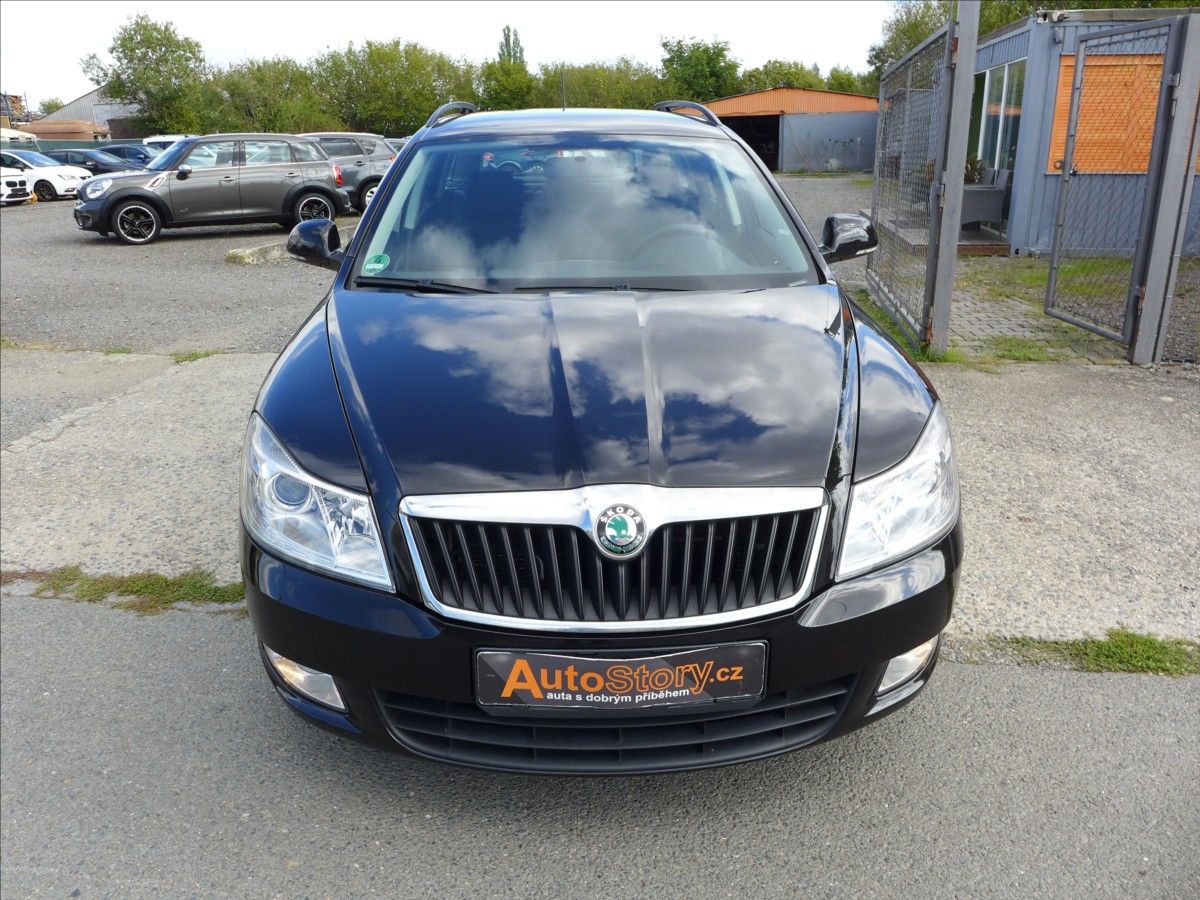 Škoda Octavia, 1,4 TSI  DIGI KLIMA, VÝHŘEV - fotka 3