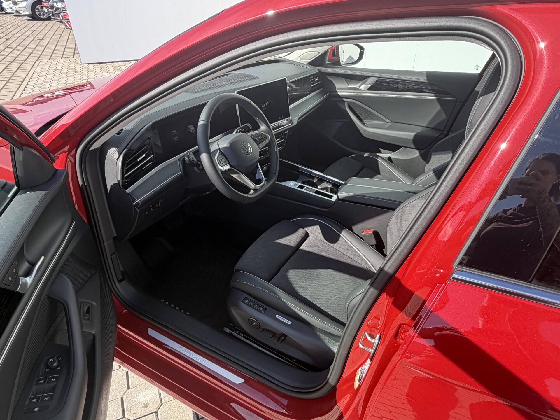 Volkswagen Passat, Elegance DSG mHEV 1,5eTSI - fotka 5