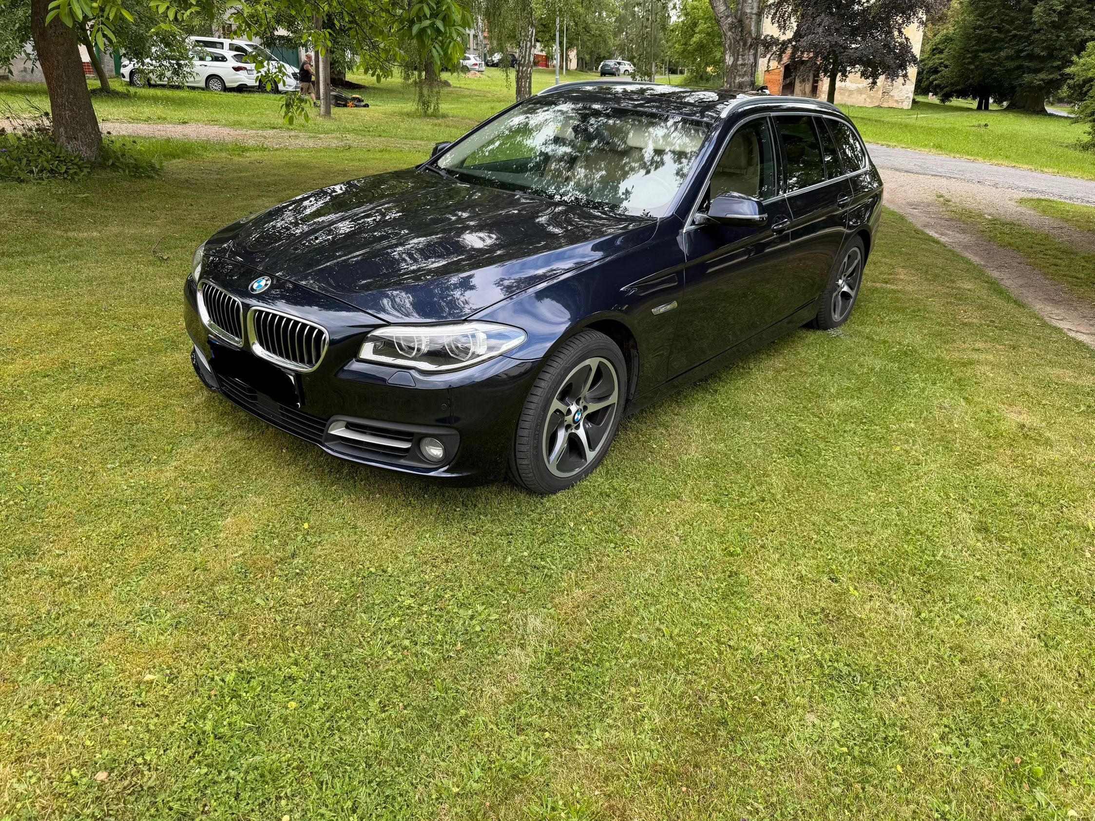 BMW Řada 5, BMW 530D LUXURY WEBASTO ACC - fotka 2