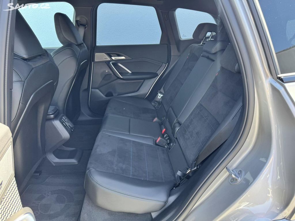BMW X1, BMX X1 xDrive25e, TOP stav - fotka 4