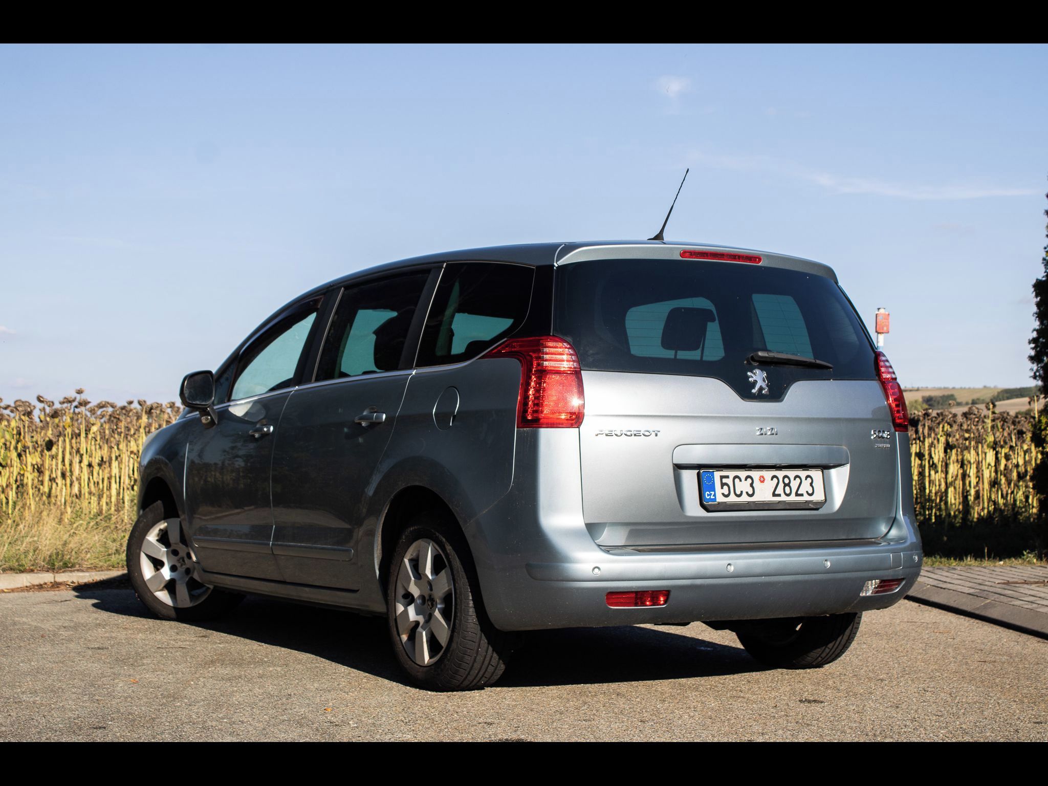 Peugeot 5008 - fotka 6