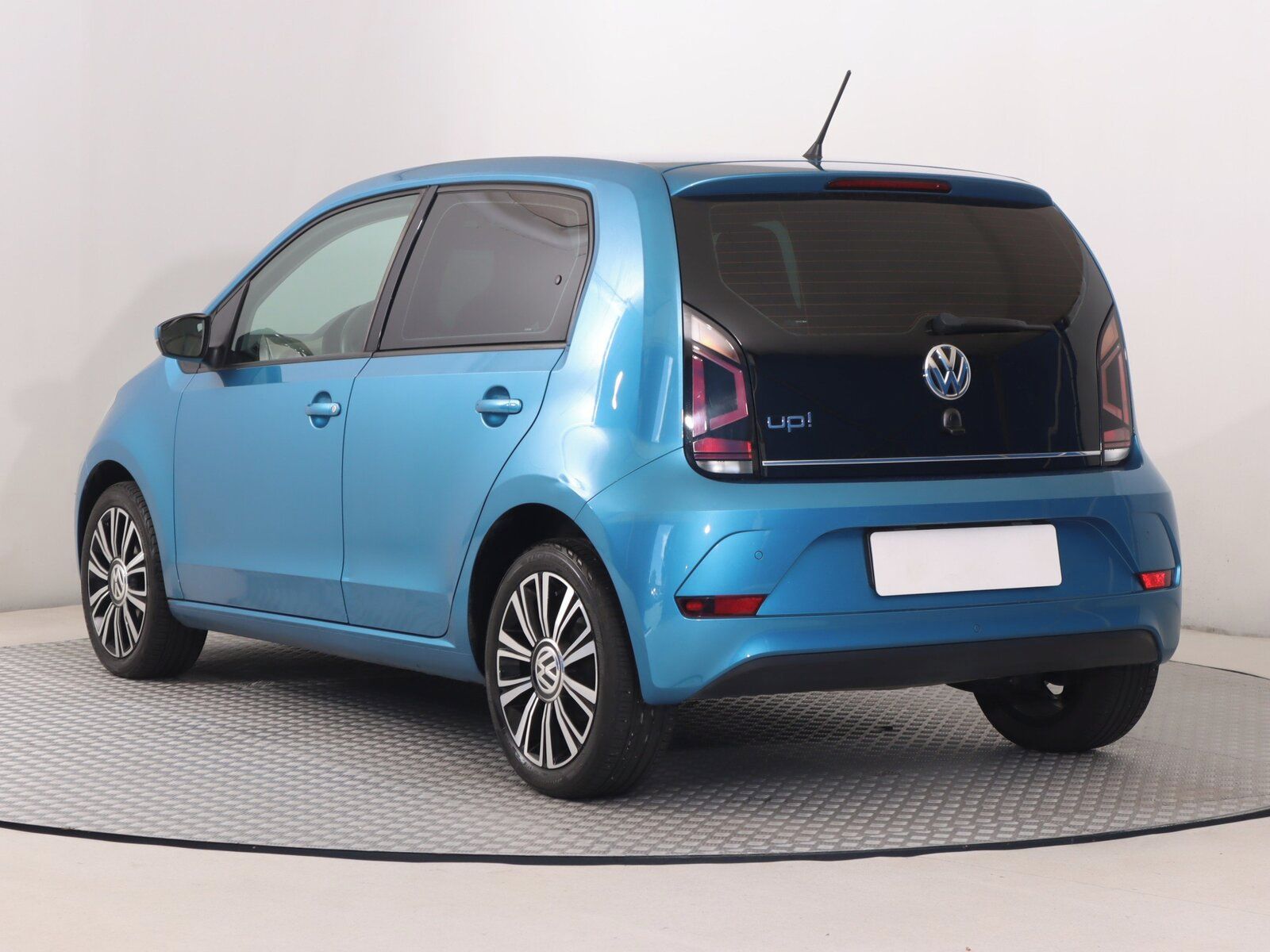 Volkswagen Up!, 1.0 MPI, Automat, Serv.kniha - fotka 4