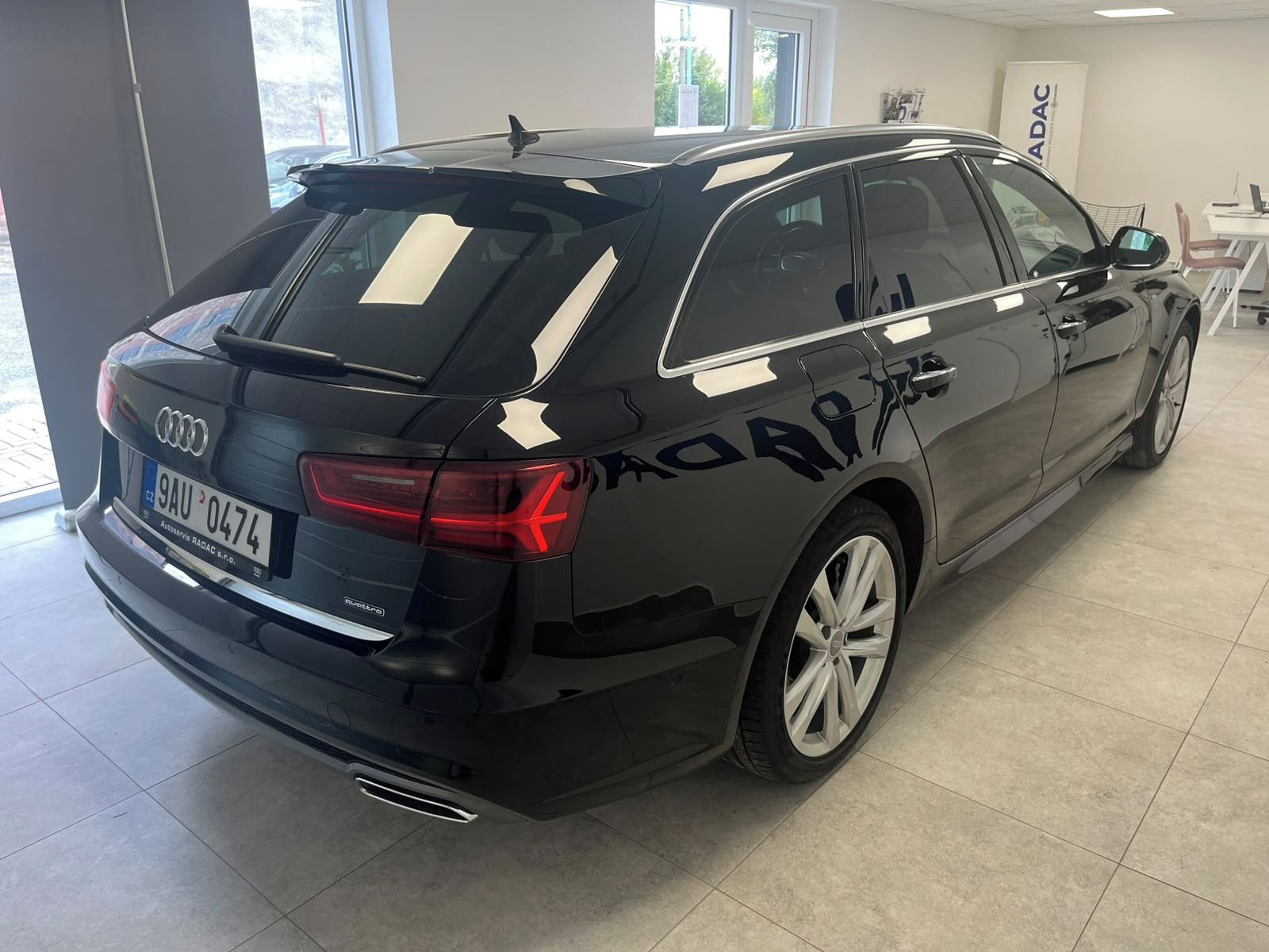 Audi A6 Avant, 3.0 TDI Quattro Kombi - fotka 6