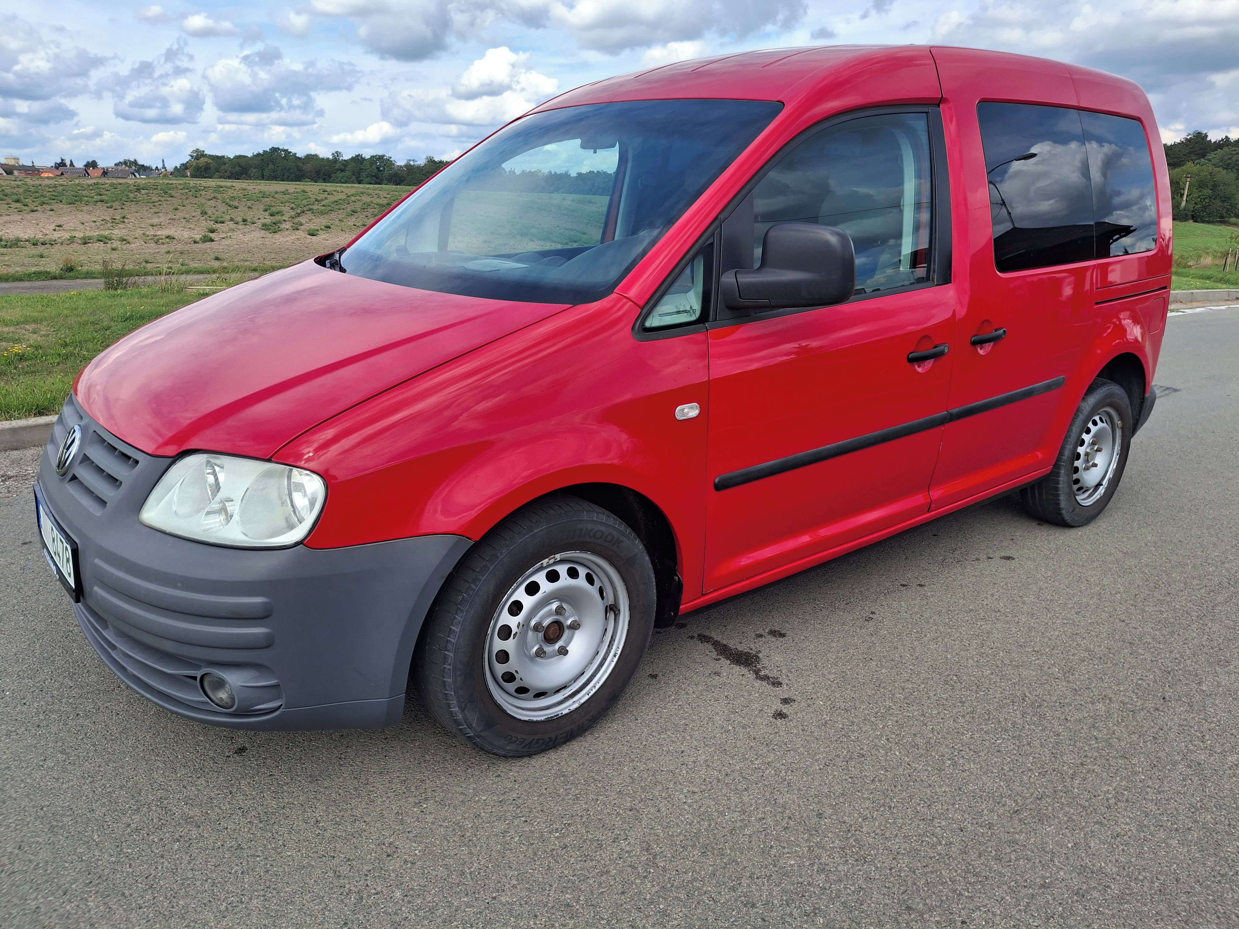 Volkswagen Caddy, LIFE 1,6 MPI 75 KW 5x SEDAČKA
