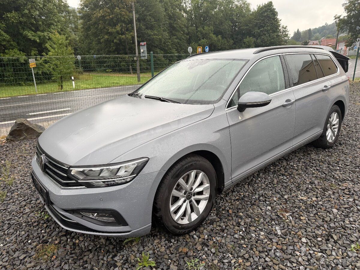 Volkswagen Passat, B8.5 2.0TDI 110KW TAŽNÉ KAMERA