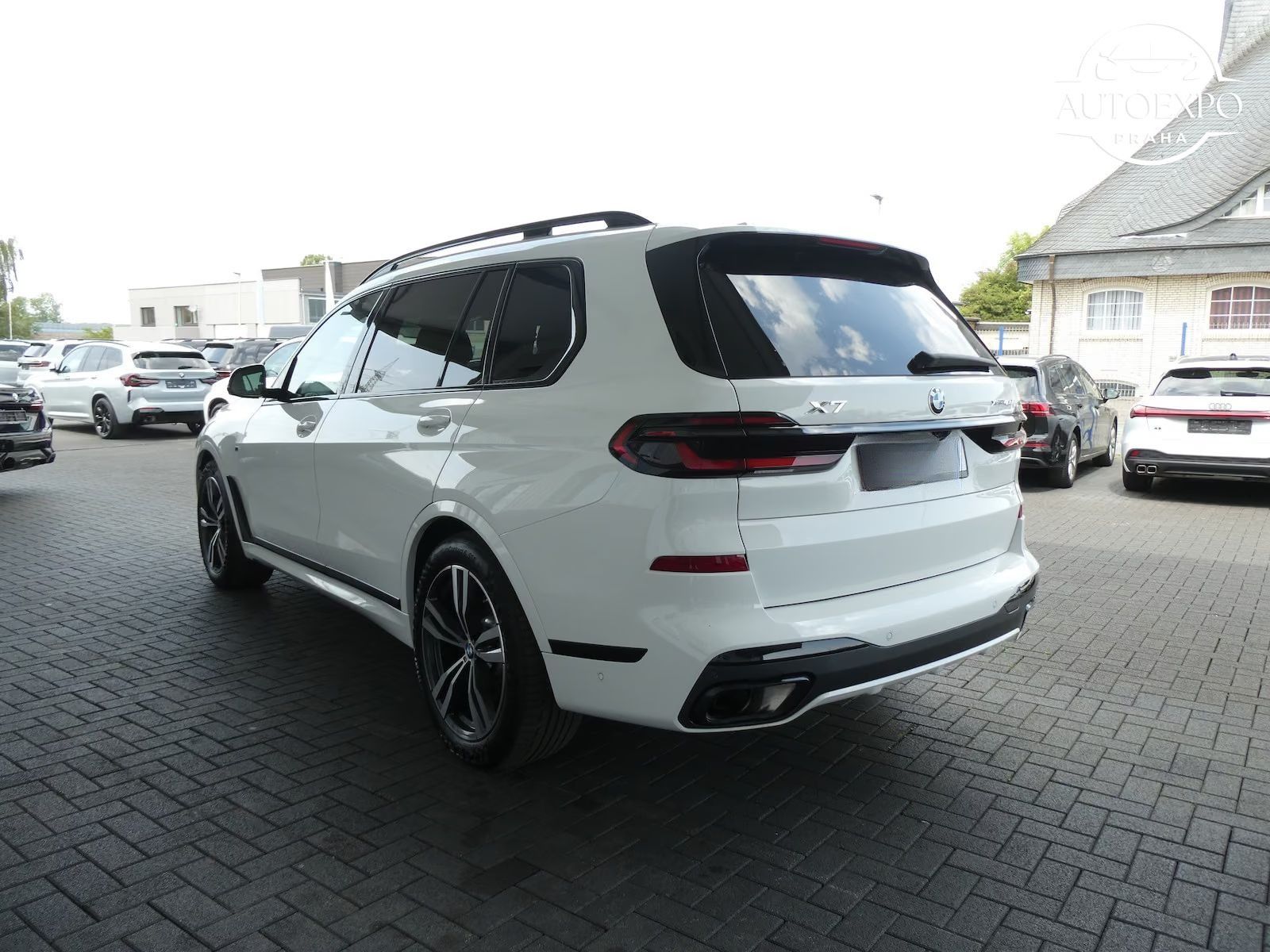 BMW X7, xDrive 40 d M Sport Pro* - fotka 4