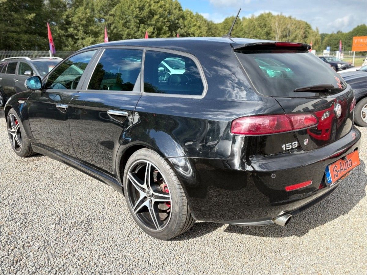 Alfa Romeo 159, 2,2 TI COMBI  136 kw - fotka 4