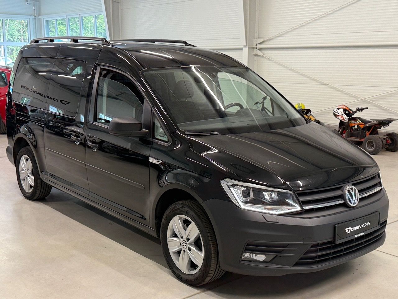 Volkswagen Caddy, Maxi 2.0TDI, BI-XENON, NAVI - fotka 3