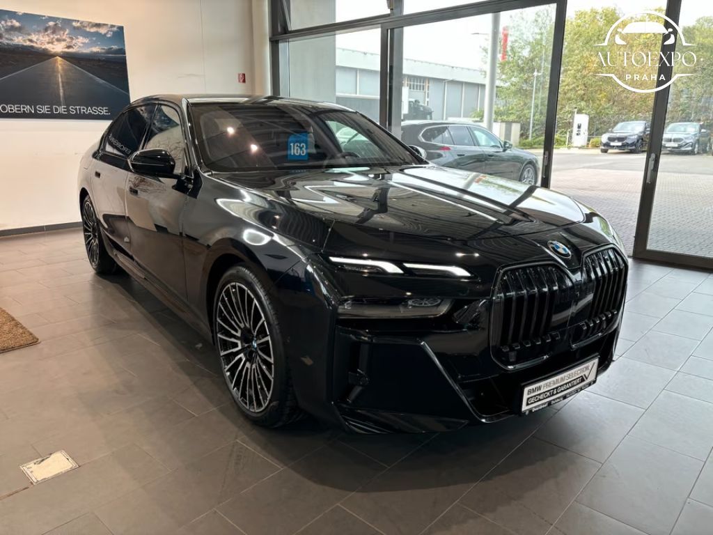 BMW Řada 7, 740d xDrive* - fotka 2