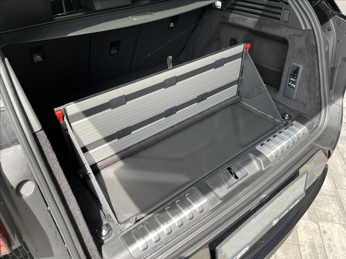 Land Rover Range Rover Sport, 3,0 D300 DYNAMIC SE - fotka 6