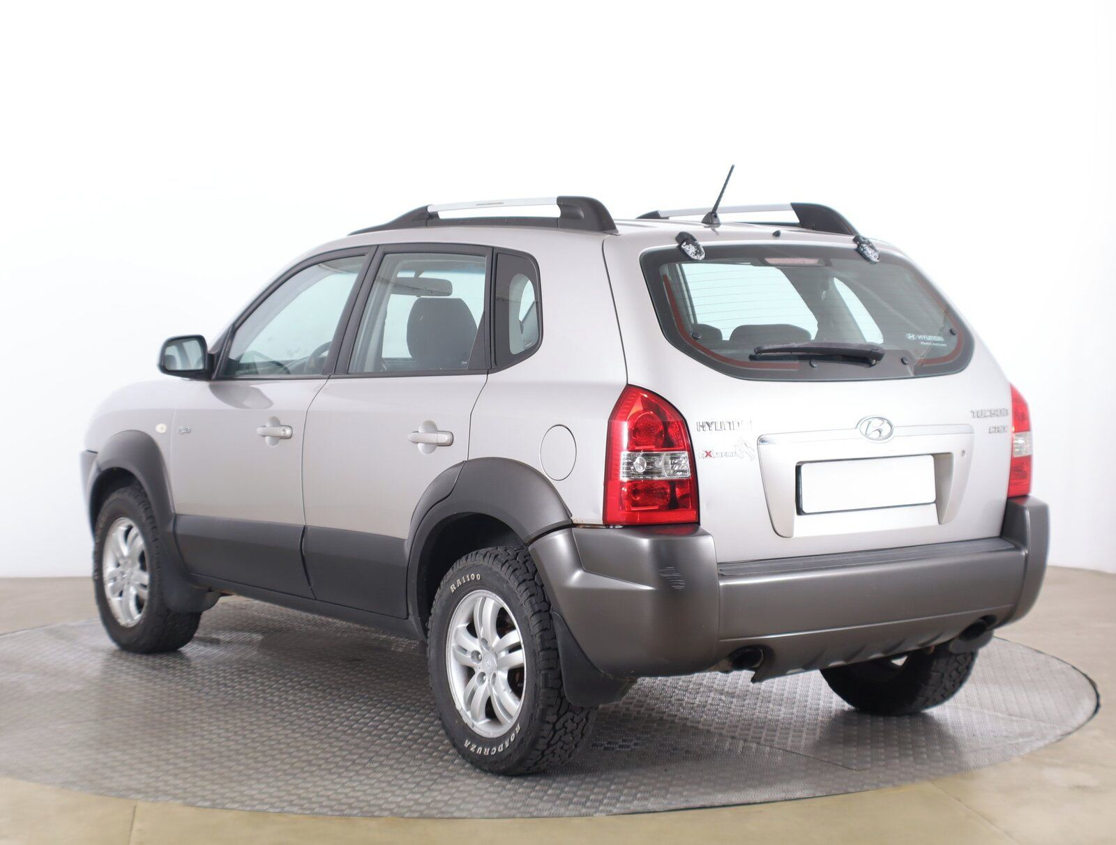 Hyundai Tucson, 2.0 CRDi, 4X4, rezervace - fotka 4