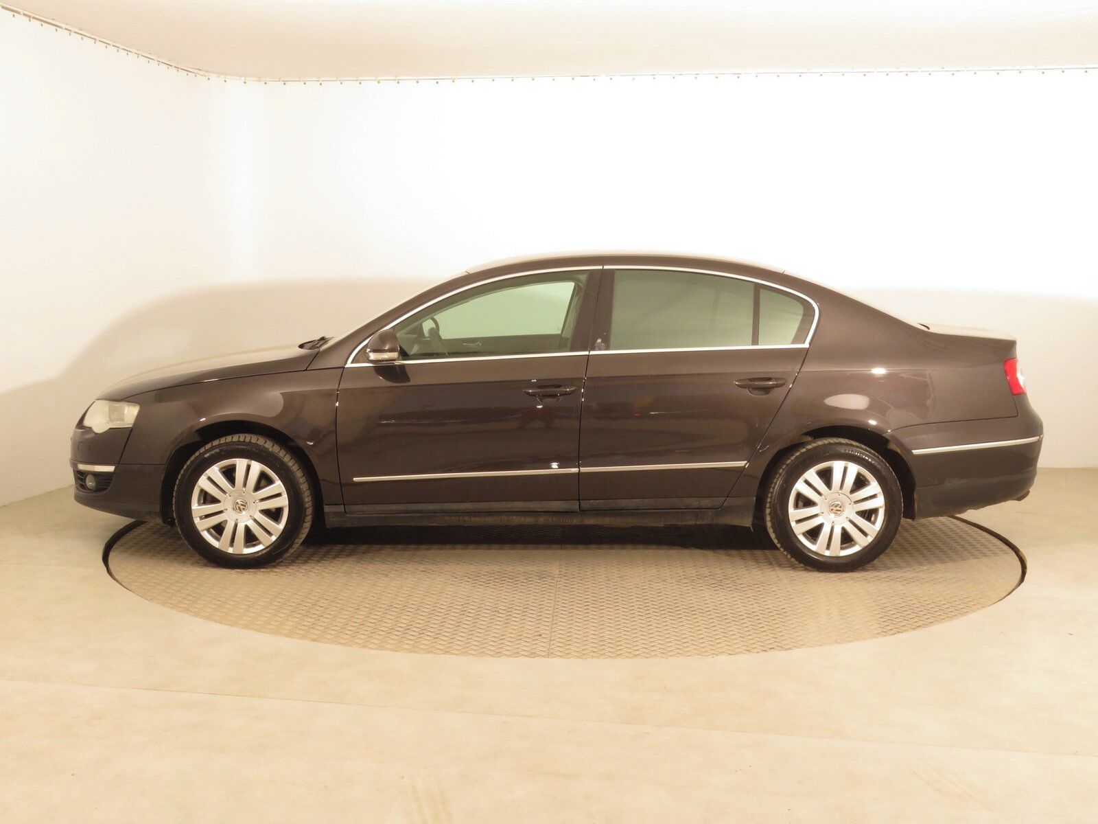 Volkswagen Passat, 2.0 TDI, Highline - fotka 3