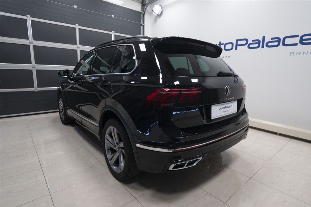 Volkswagen Tiguan, 1,4 TSI DSG eHYBRID R-LINE ČR - fotka 6