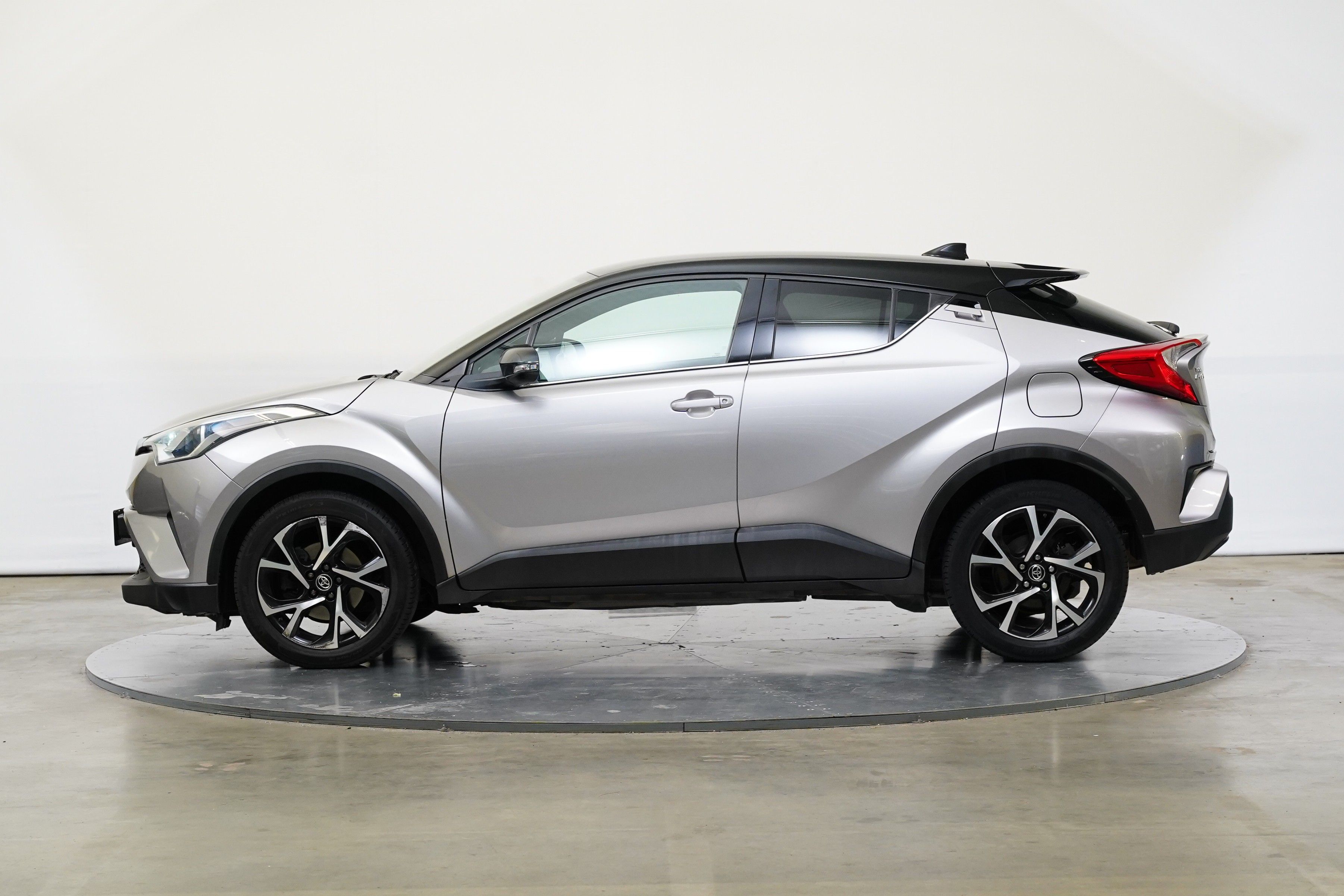 Toyota C-HR - fotka 3