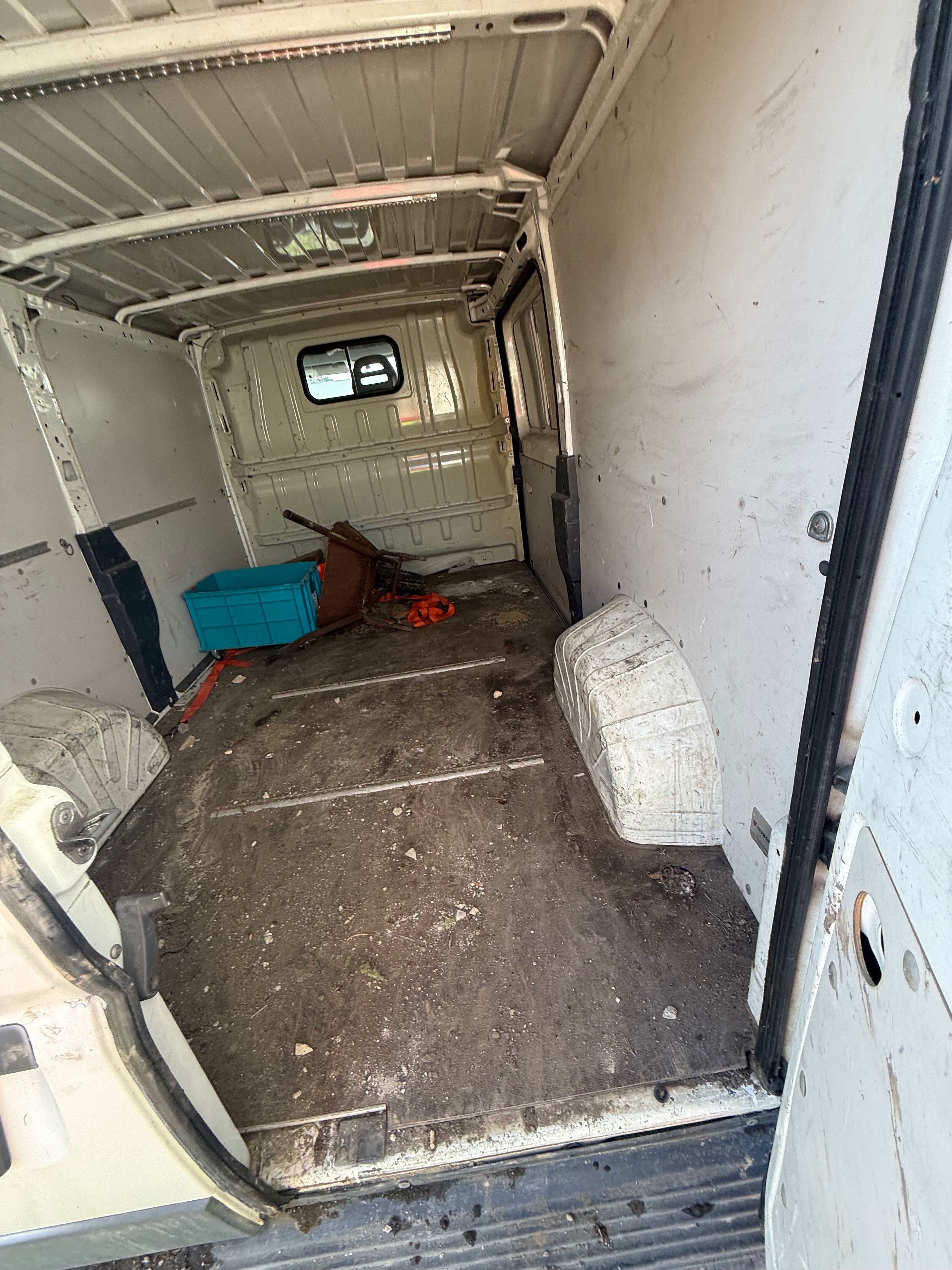 Peugeot Boxer, 2.2 Nová stk - fotka 6