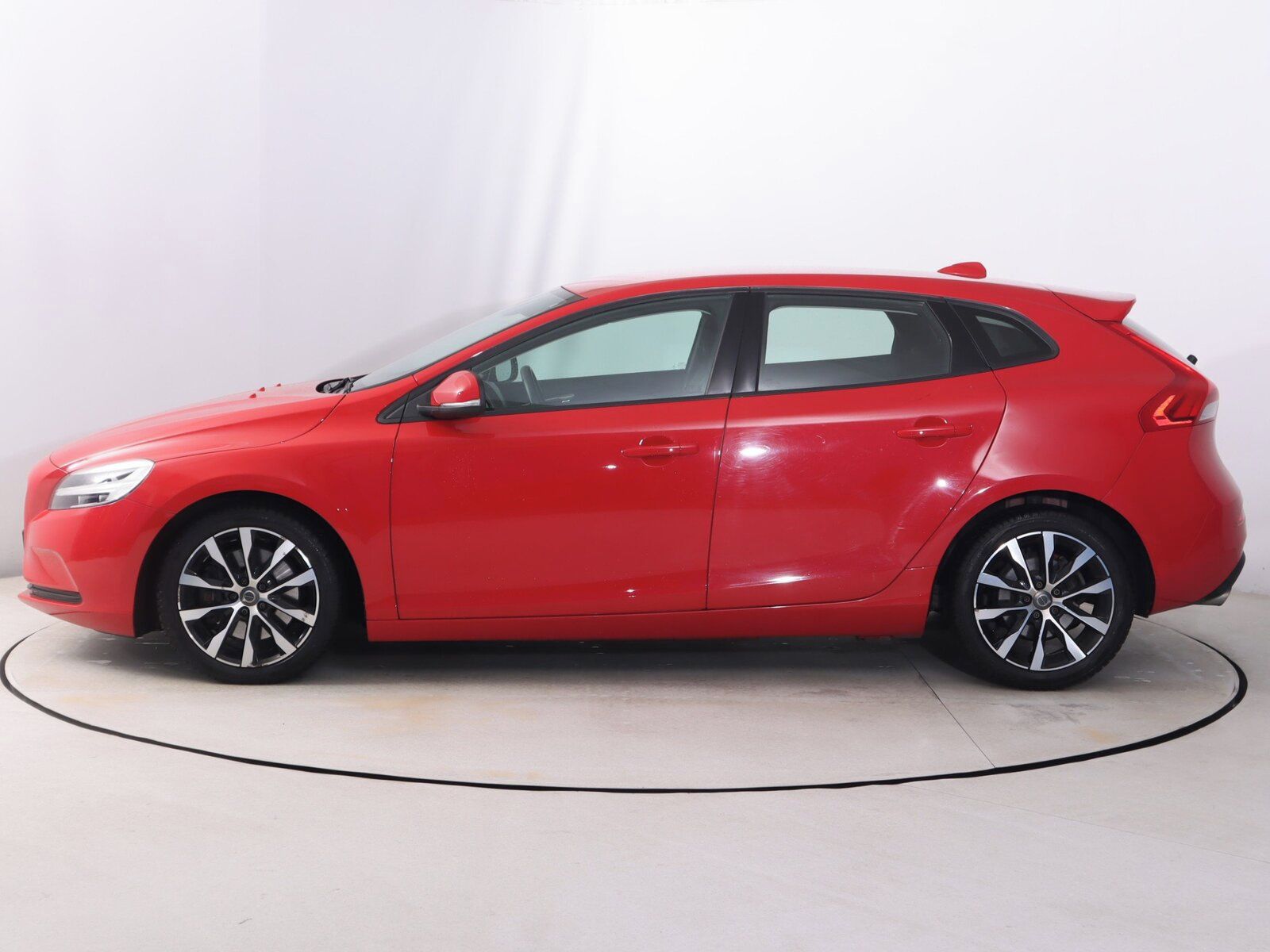 Volvo V40, 1.5 T3, Automat, Serv.kniha - fotka 3