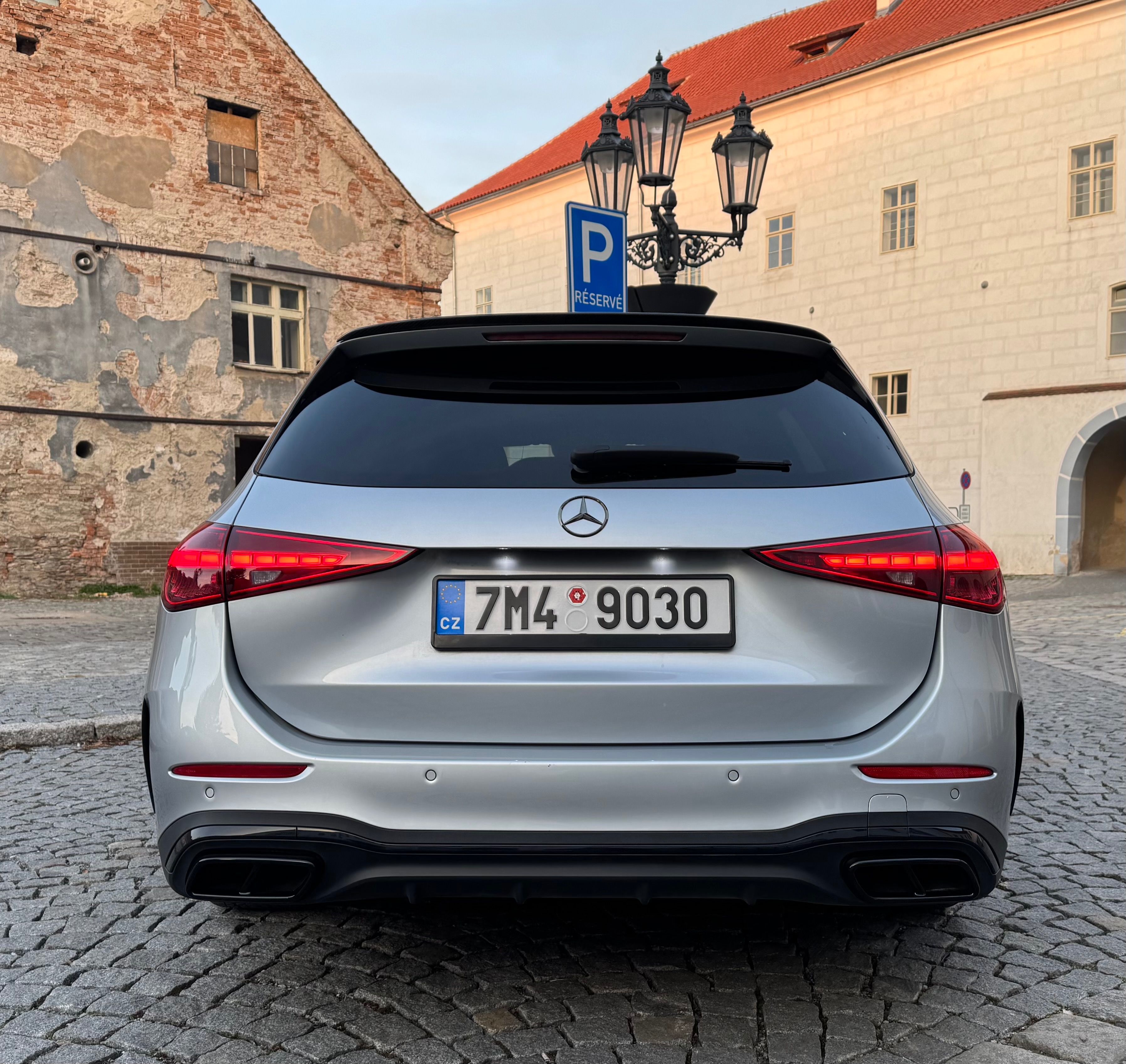 Mercedes-Benz Třídy C, Mercedes Benz S206 C220D - fotka 4