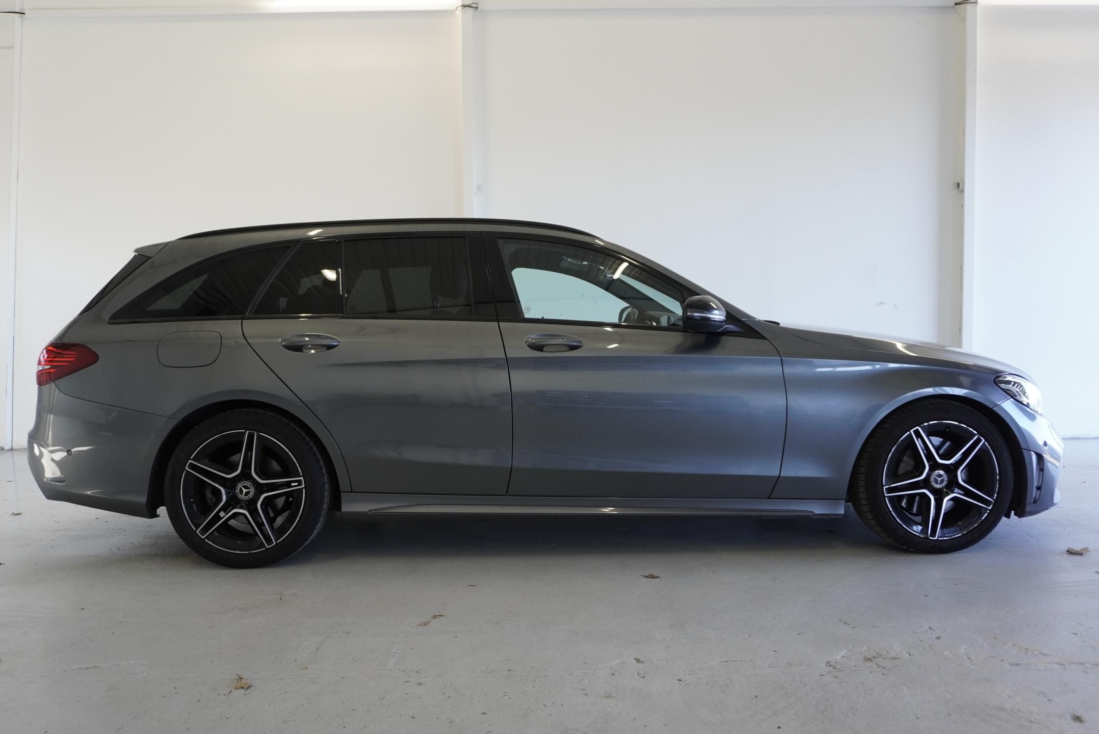Mercedes-Benz Třídy C, C300 2,0D AMG-LINE AUTOMAT - fotka 4
