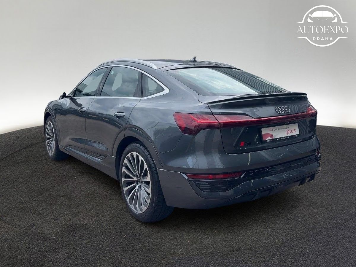 Audi Q8 e-tron, Sportback 55 S line quattro - fotka 3