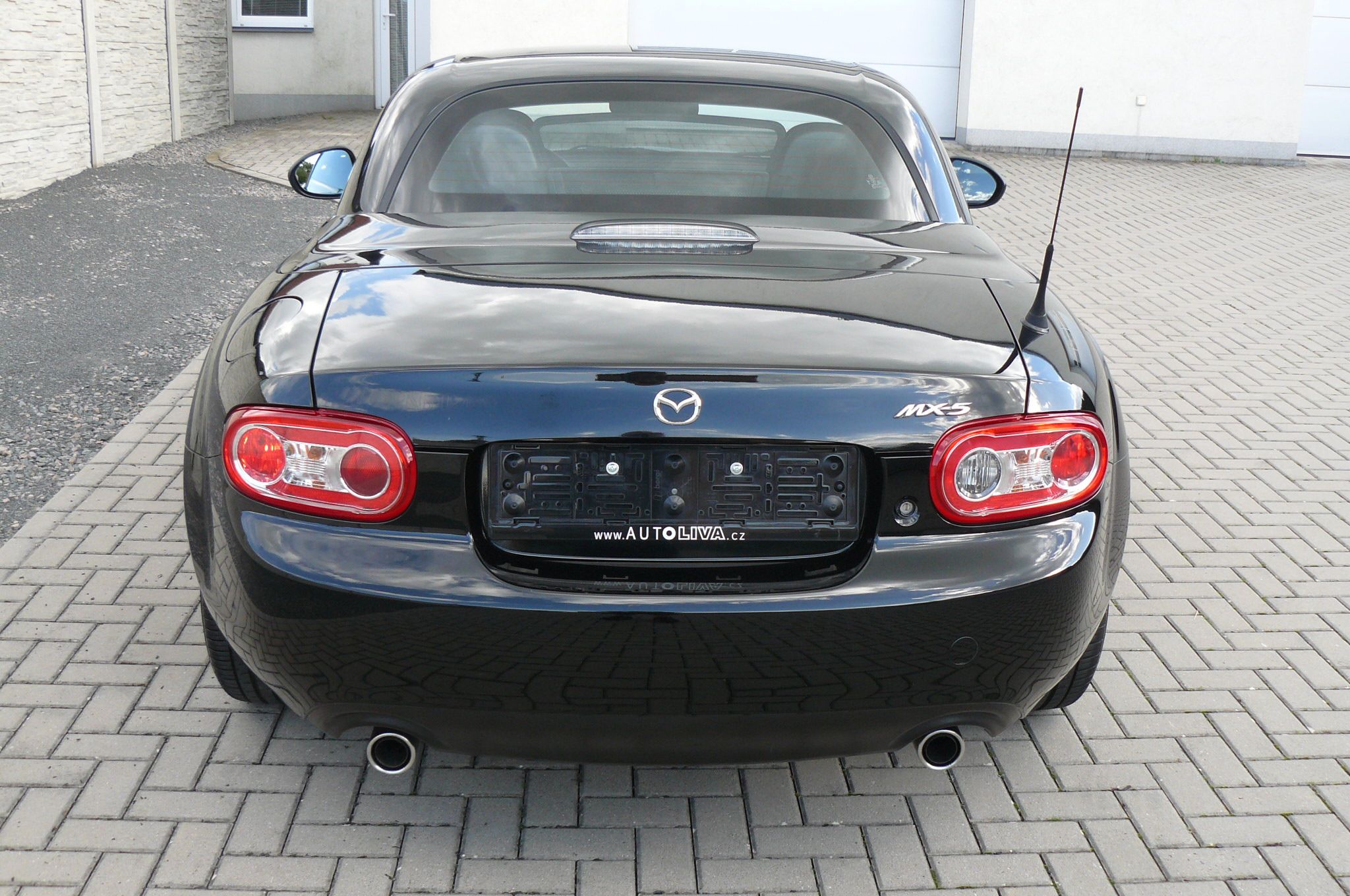 Mazda MX-5, 1.8i 16v, 93kW, EL. HARDTOP - fotka 6