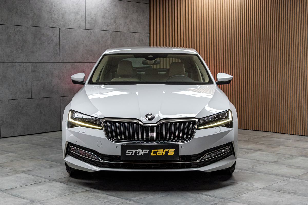 Škoda Superb, 2.0 TDI L&K*TAŽNÉ*DPH*ČR 1.MAJ - fotka 2