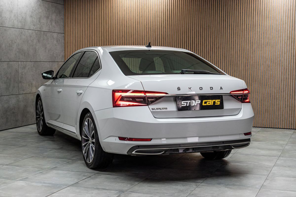 Škoda Superb, 2.0 TDI L&K*TAŽNÉ*DPH*ČR 1.MAJ - fotka 4