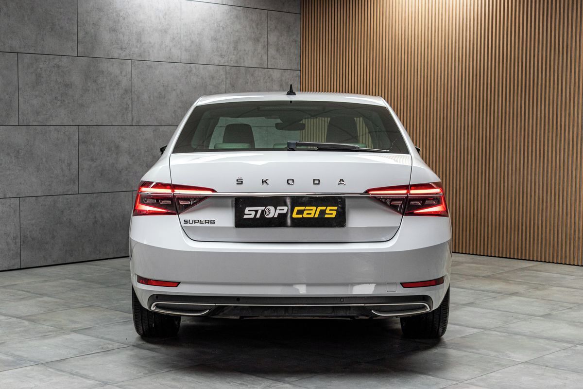 Škoda Superb, 2.0 TDI L&K*TAŽNÉ*DPH*ČR 1.MAJ - fotka 5