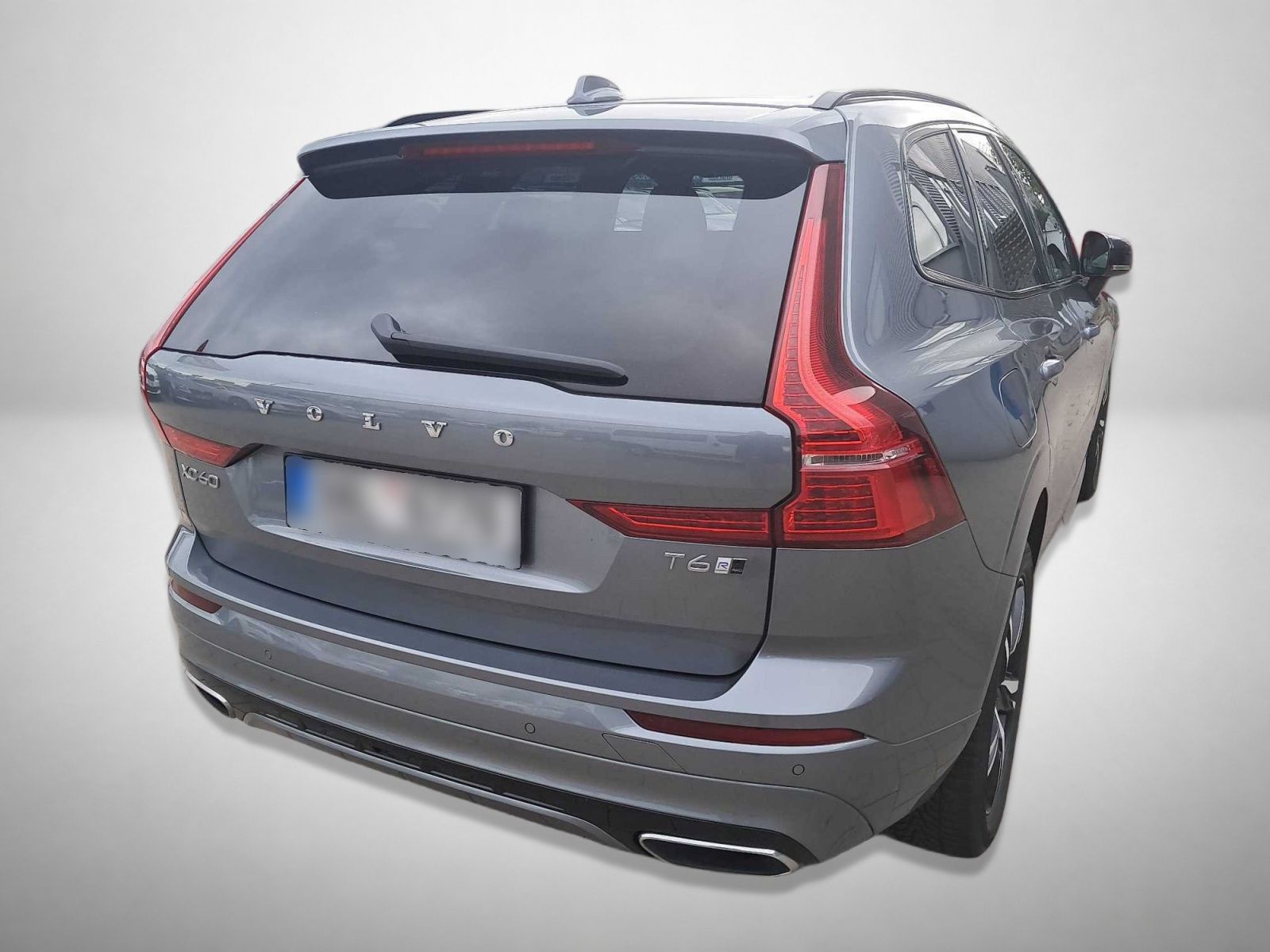 Volvo XC60, T6 AWD, R-Design, 4X4 - fotka 2