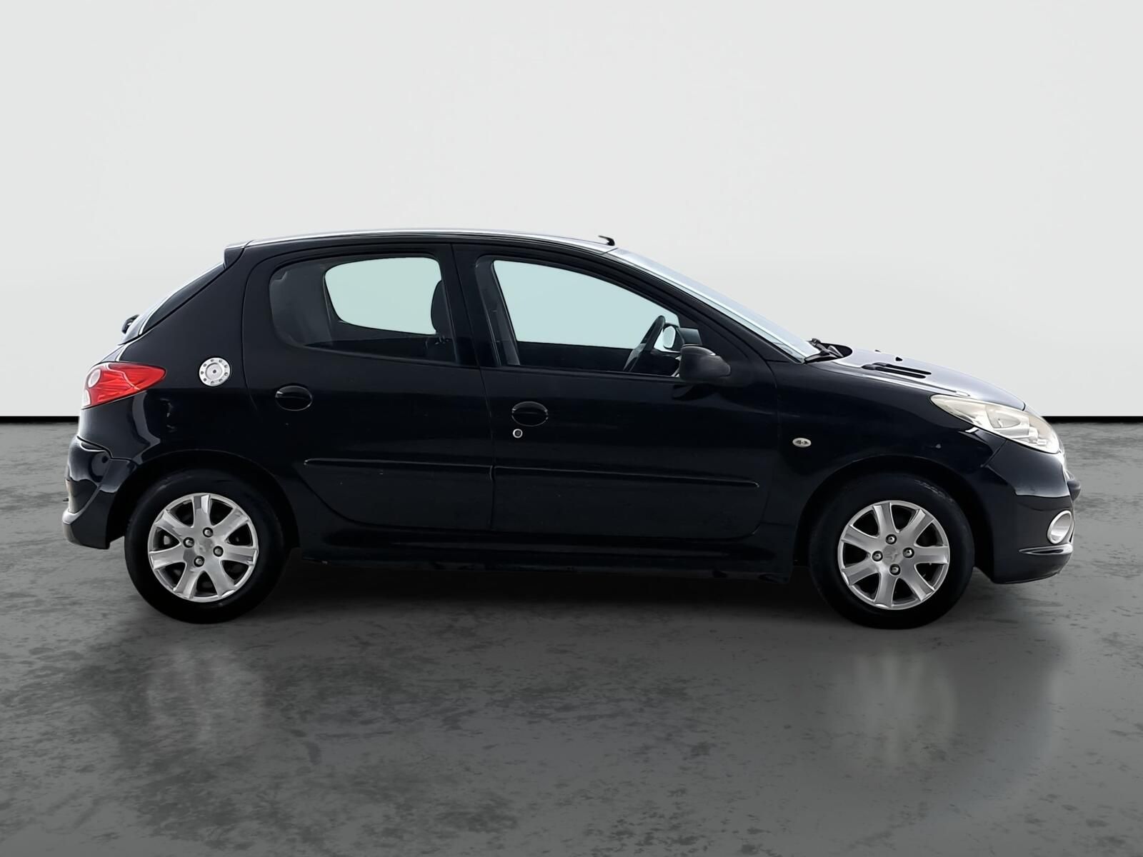 Peugeot 206, 1.4 HDI, po STK, jezdí výborně - fotka 6
