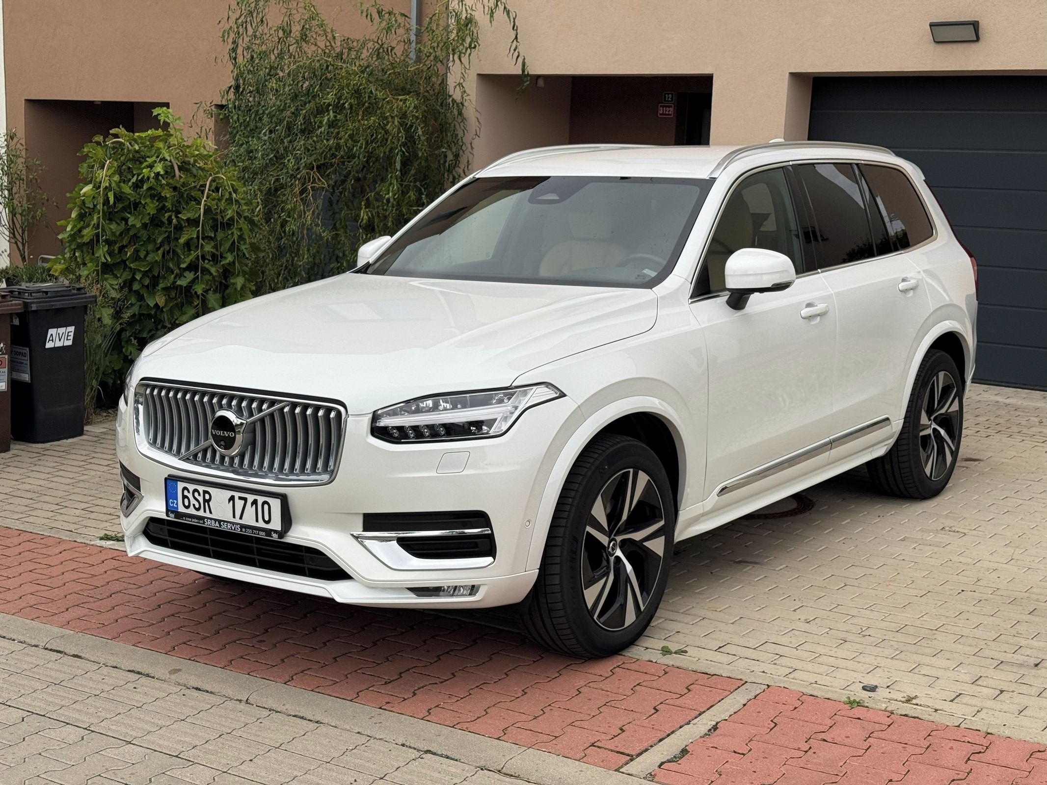 Volvo XC90, B5AWD PLUS BRIGHT,TAŽNÉ,ZÁRUKA - fotka 4