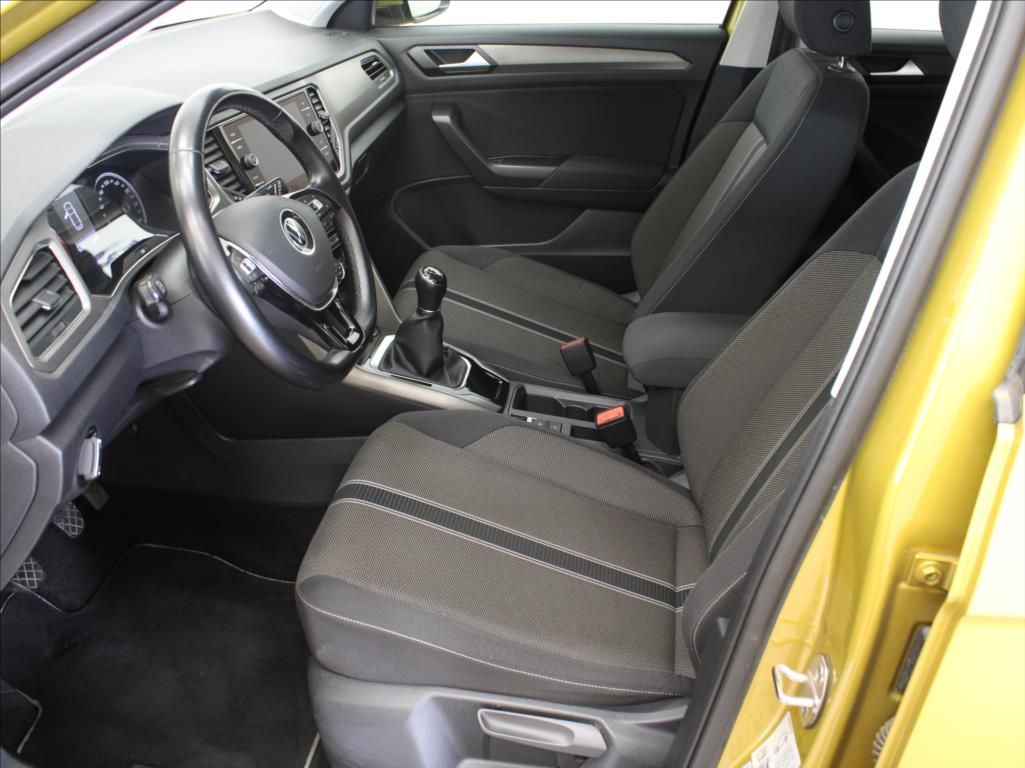 Volkswagen T-Roc, 1,5 TSi 110kW DPH Bezklíč ČR - fotka 6