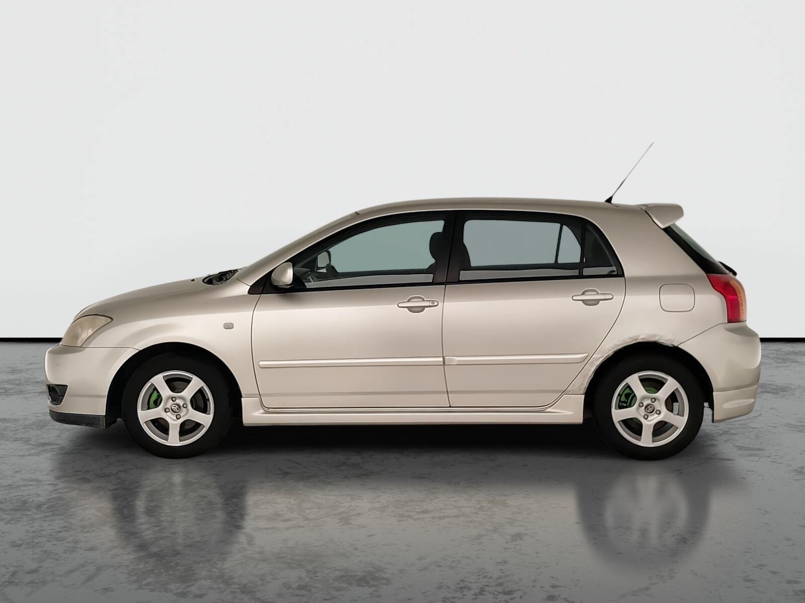 Toyota Corolla, 1.4 D-4D, Tažné, Klima - fotka 3