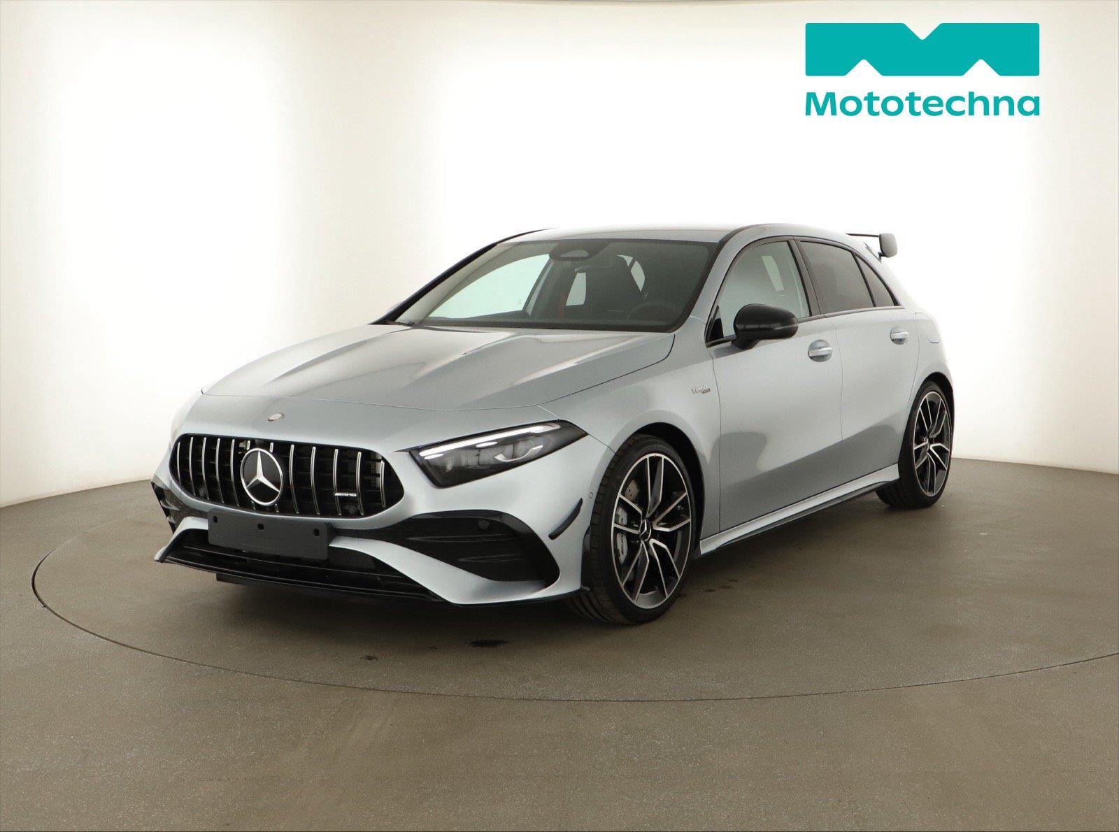 Mercedes-Benz Třídy A, 35 AMG 4MATIC, A35 AMG