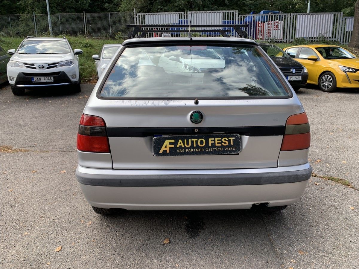 Škoda Felicia, 1,3 LXi - RUČNÍ ŘÍZENÍ - fotka 6