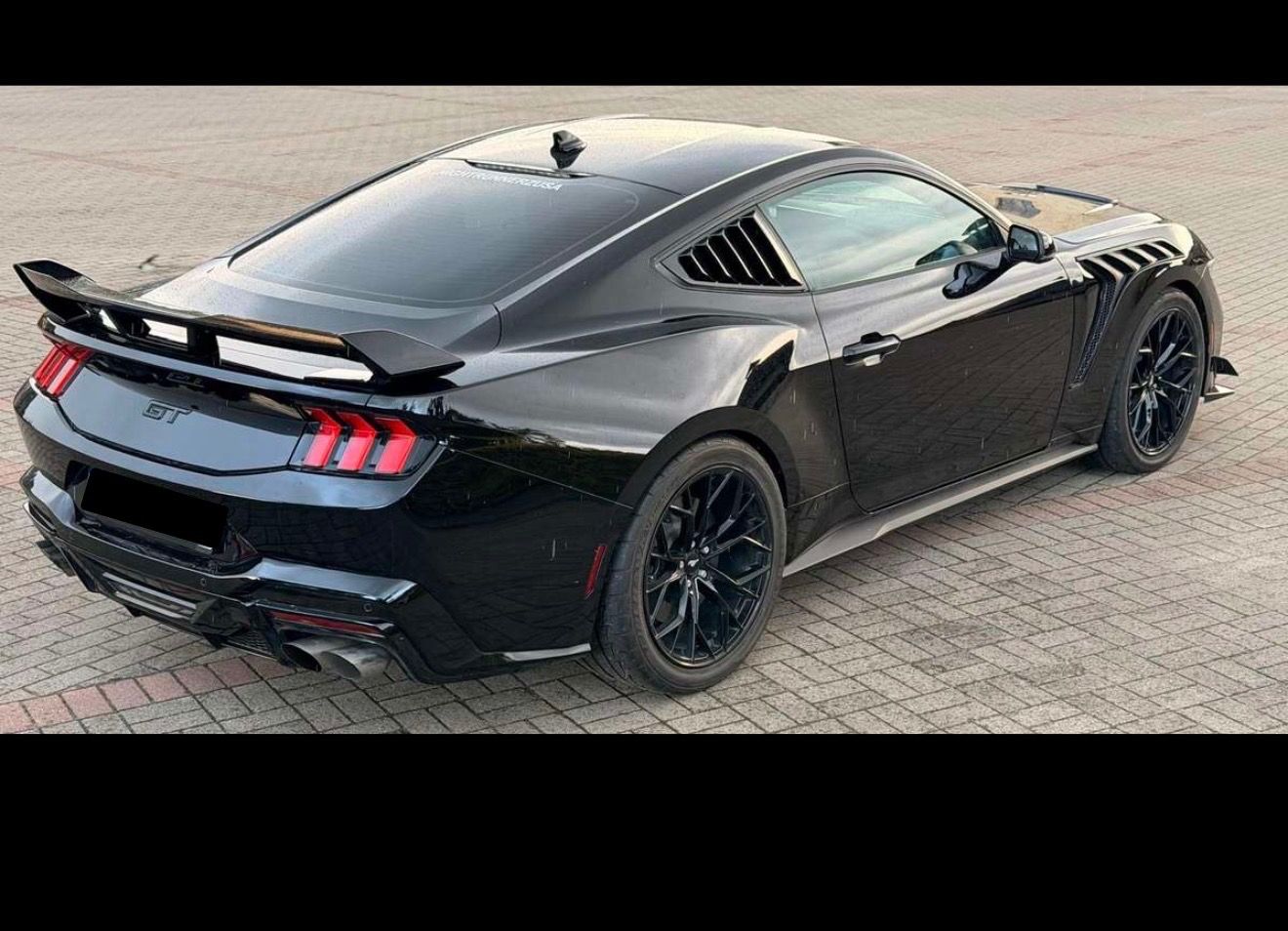 Ford Mustang, 5.0L GT Fastback Manual - fotka 2