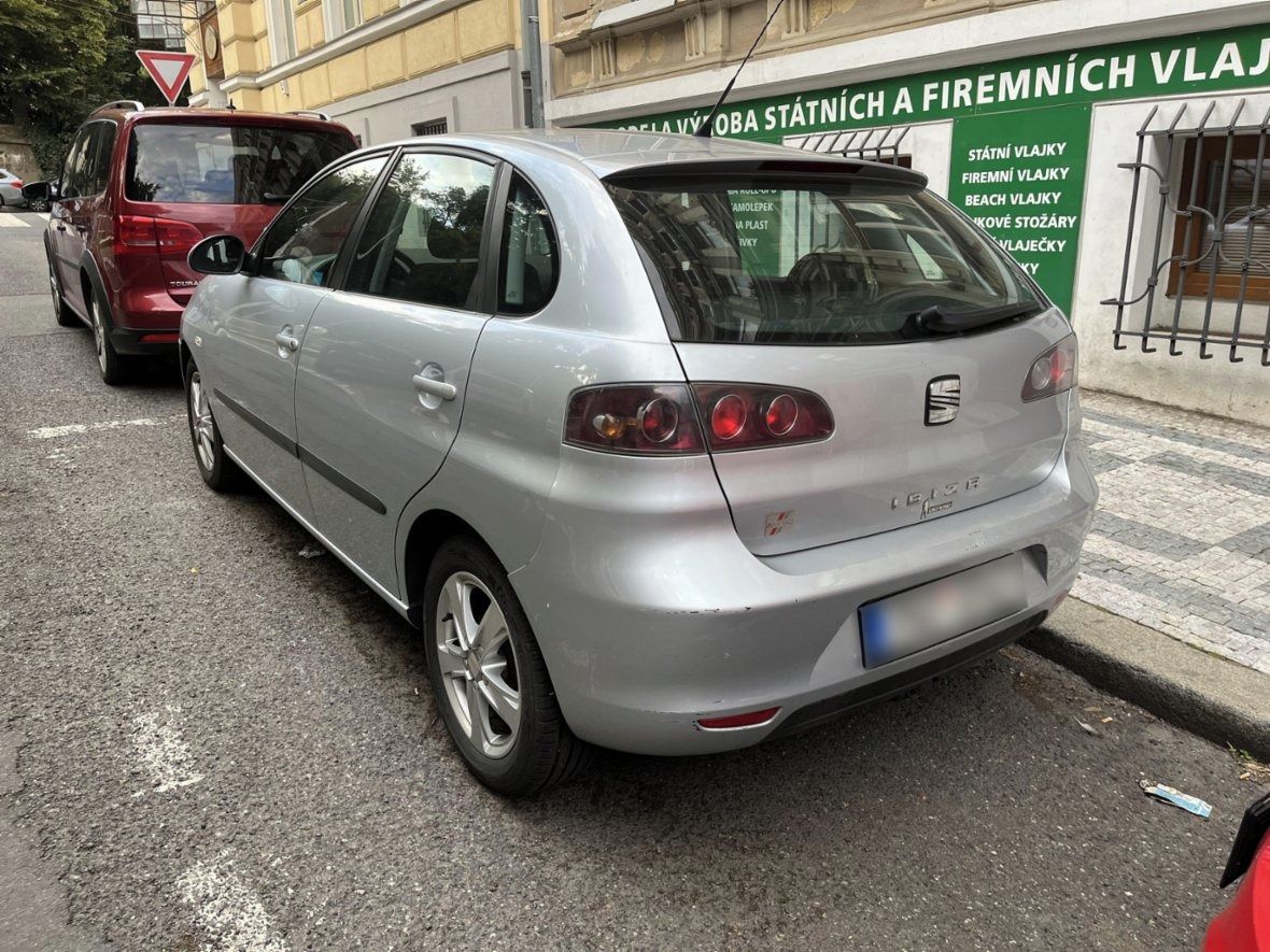 Seat Ibiza, Seat Ibiza 1.2, r.v. 2007 - fotka 4
