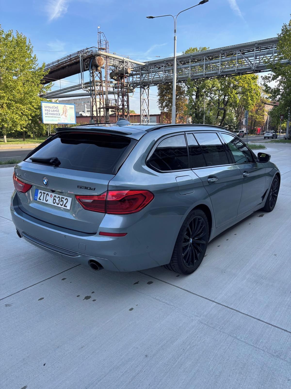 BMW Řada 5, BMW 530d xdrive sport line - fotka 5