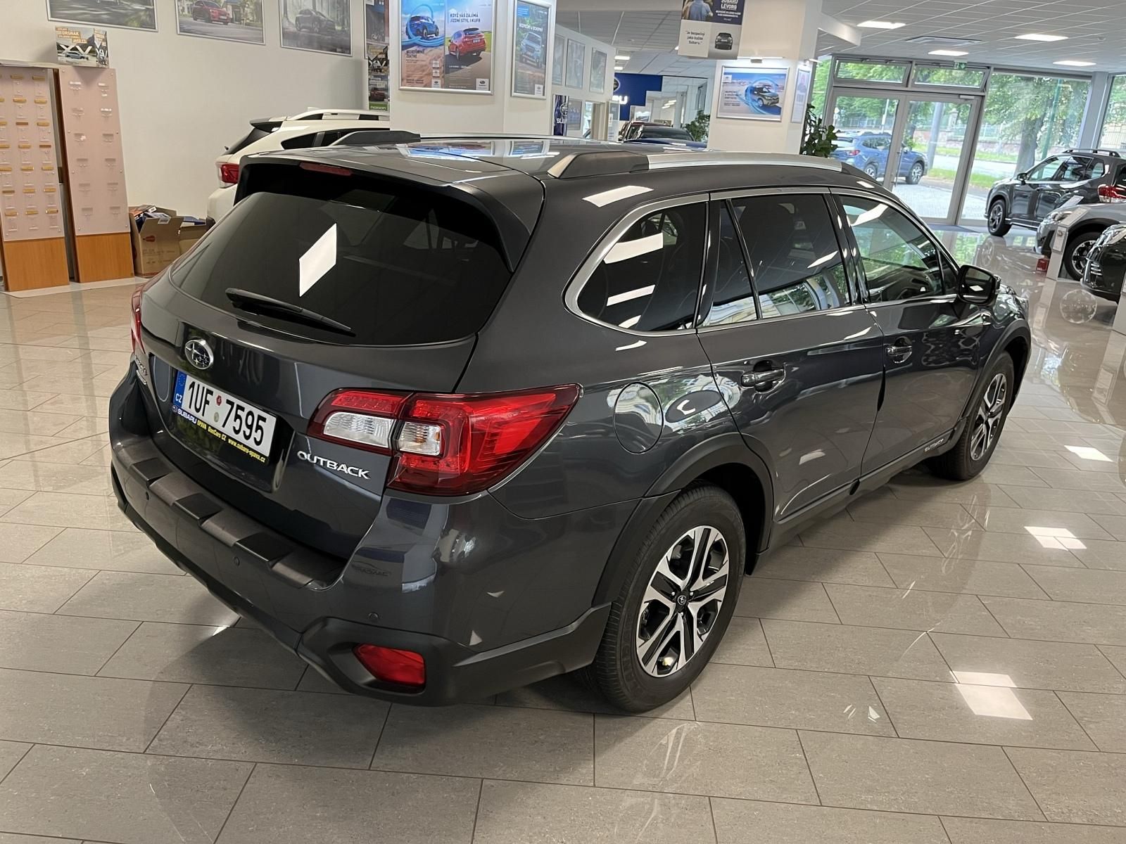 Subaru Outback, 2.5i Comfort ES Lineartronic - fotka 5