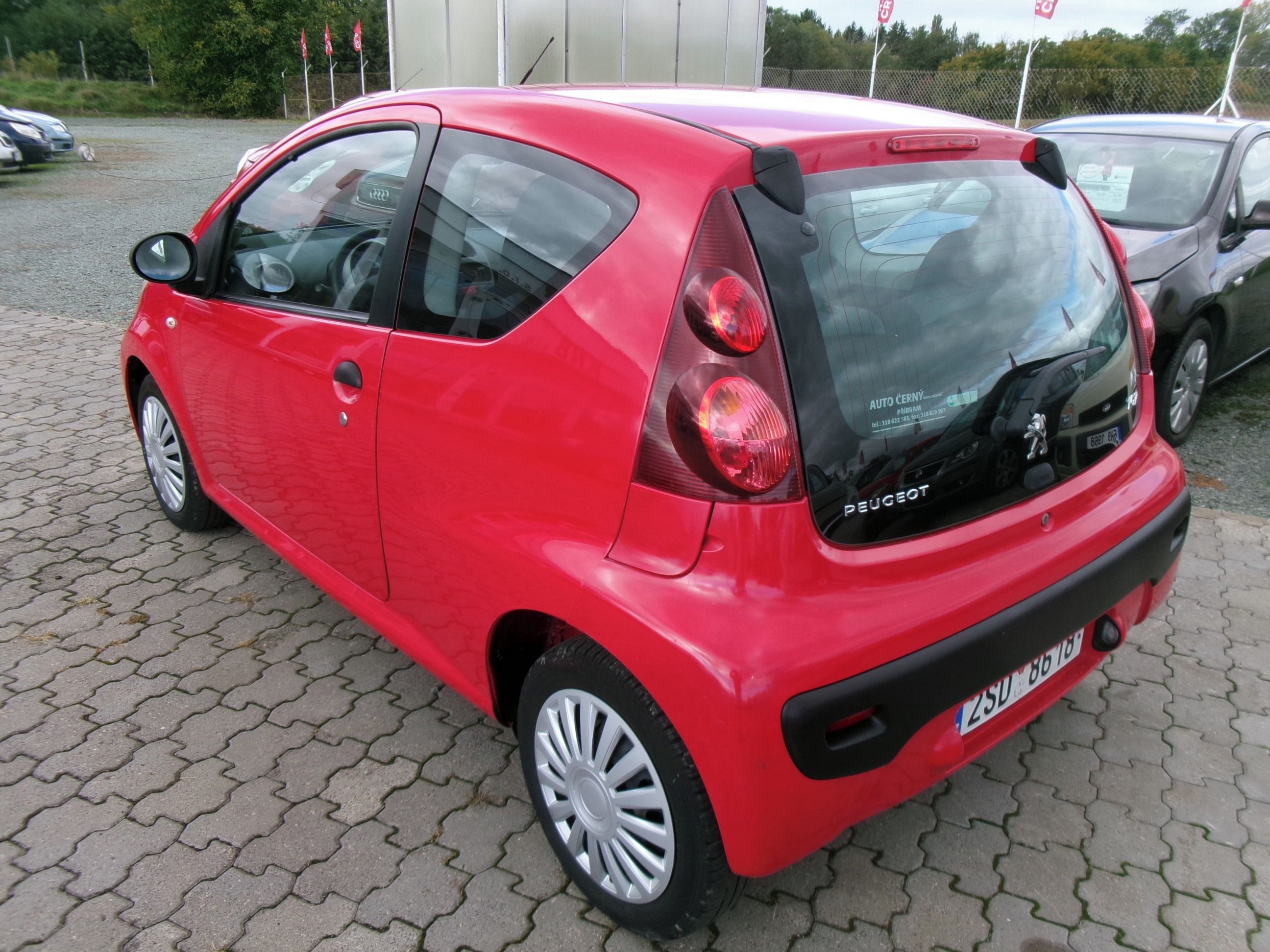 Peugeot 107, 1.1i 55ke,CZ,2x kola - fotka 5