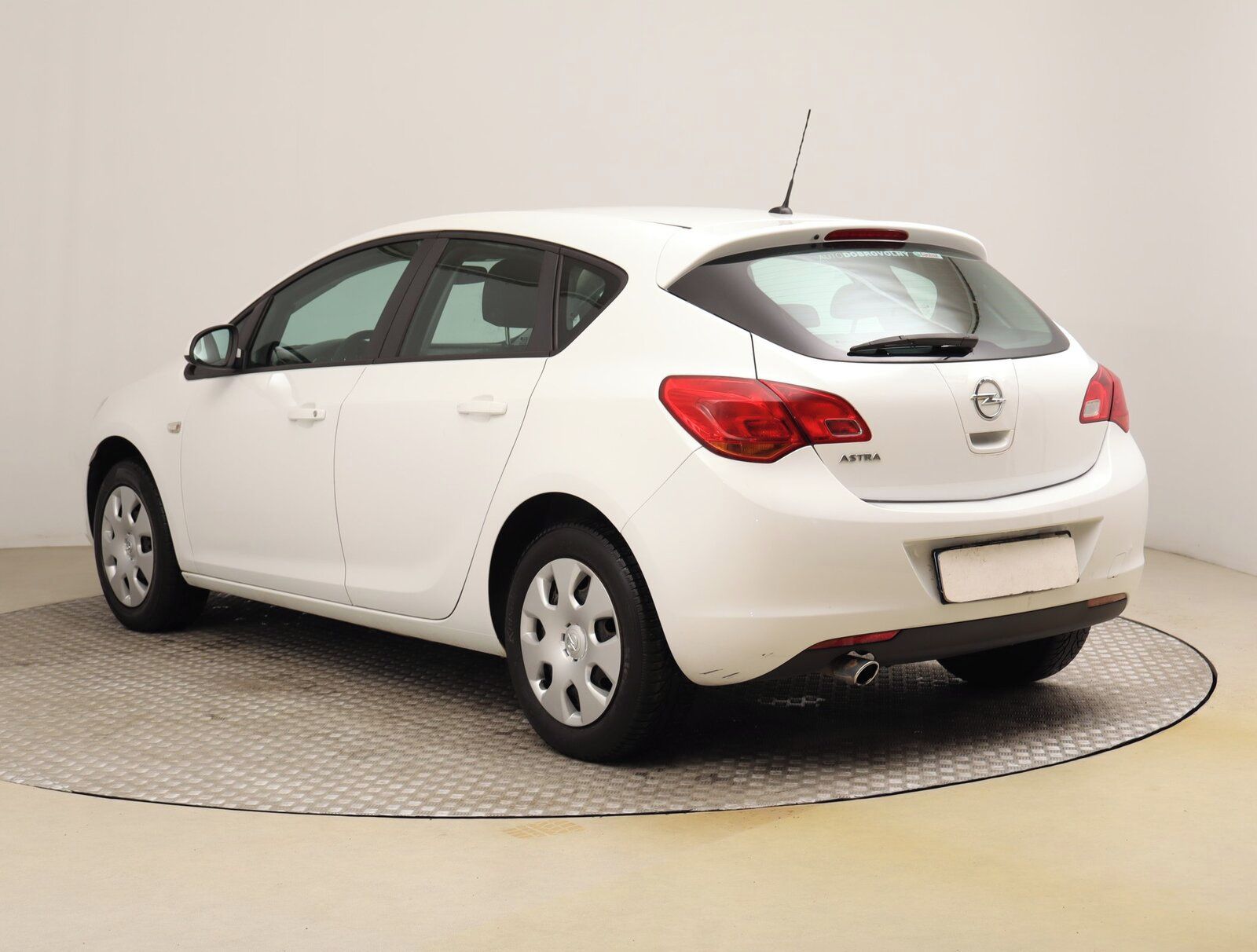 Opel Astra, 1.4 T, Serv.kniha, Klima - fotka 4