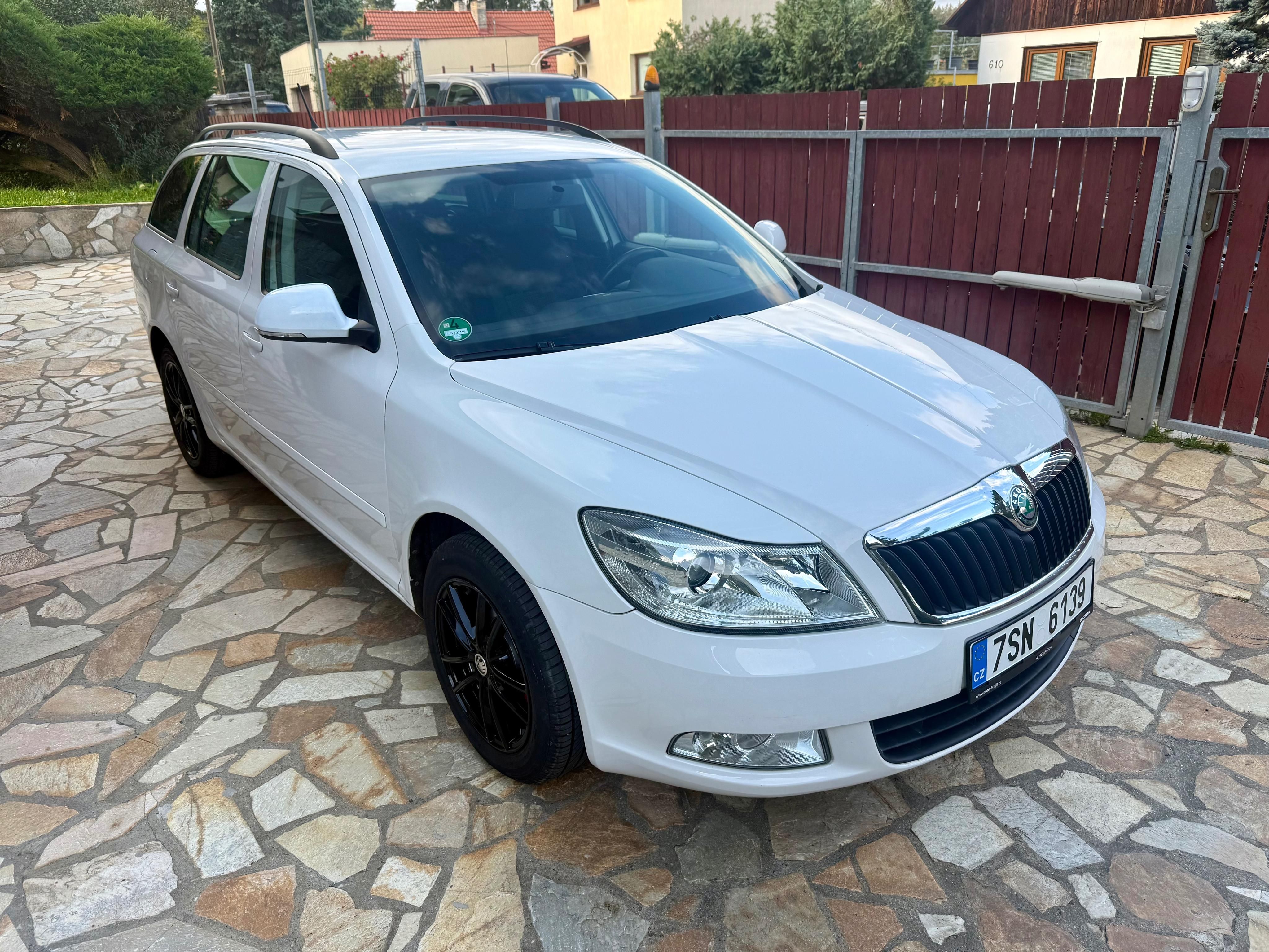 Škoda Octavia, 1.2 TSI 77KW AMBITION - fotka 3