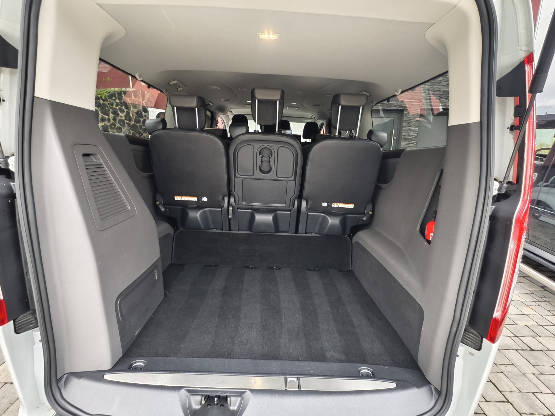 Ford Tourneo Custom, 2.0 TDCi 9.místné, top stav. - fotka 5