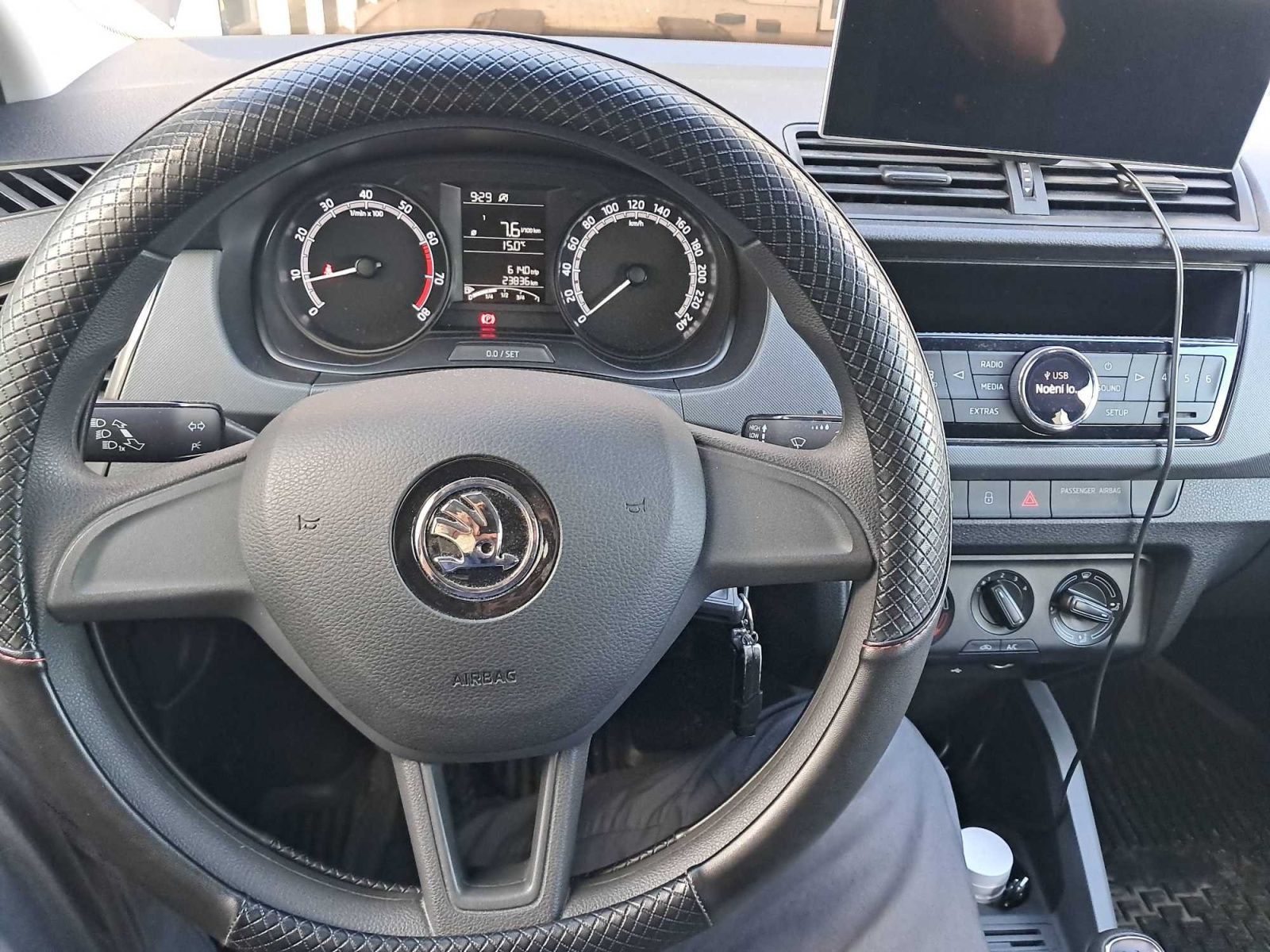 Škoda Fabia, 1.0, Klima - fotka 3