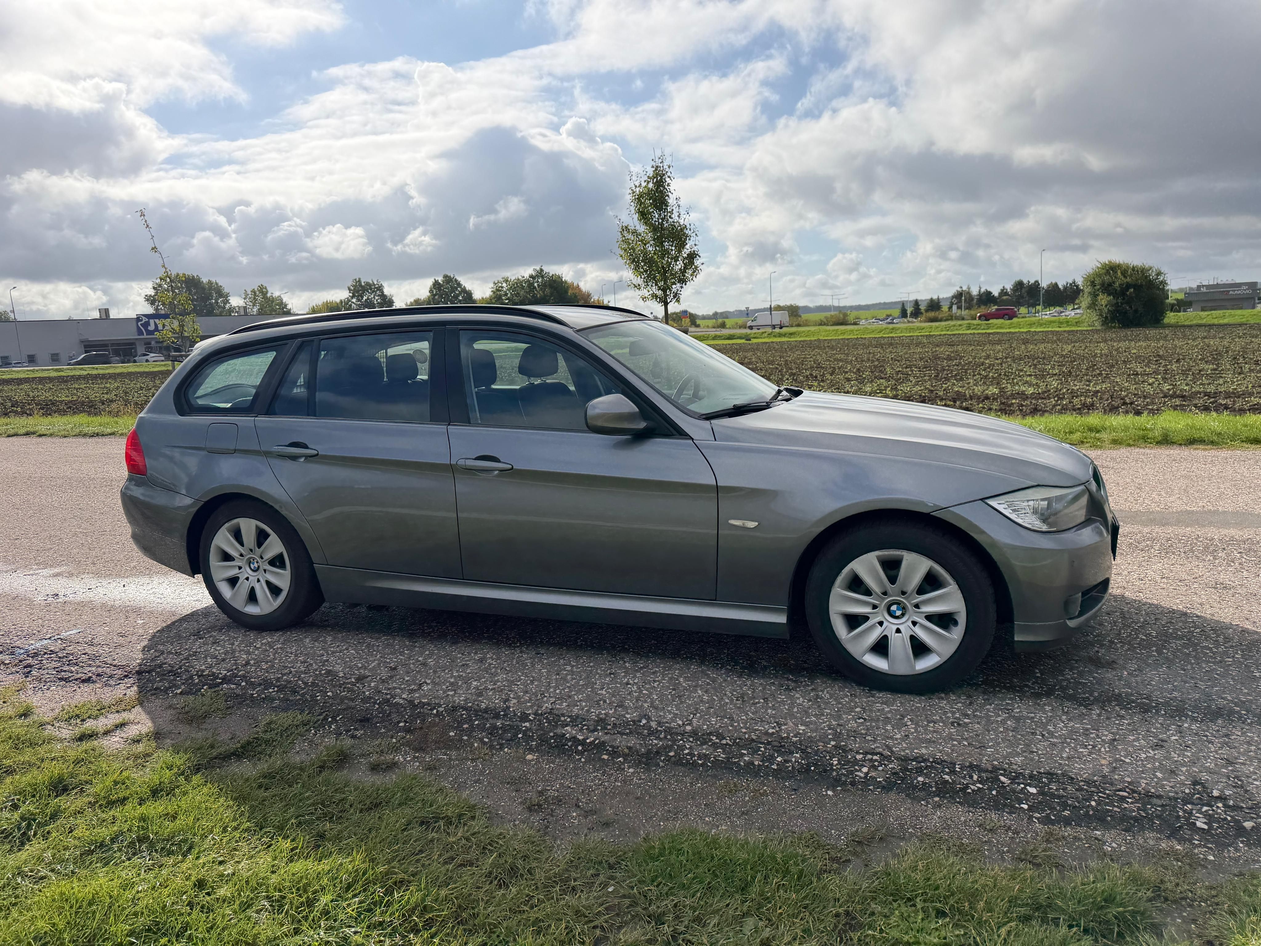 BMW Řada 3, 2,0 i /125 Kw klima - fotka 4