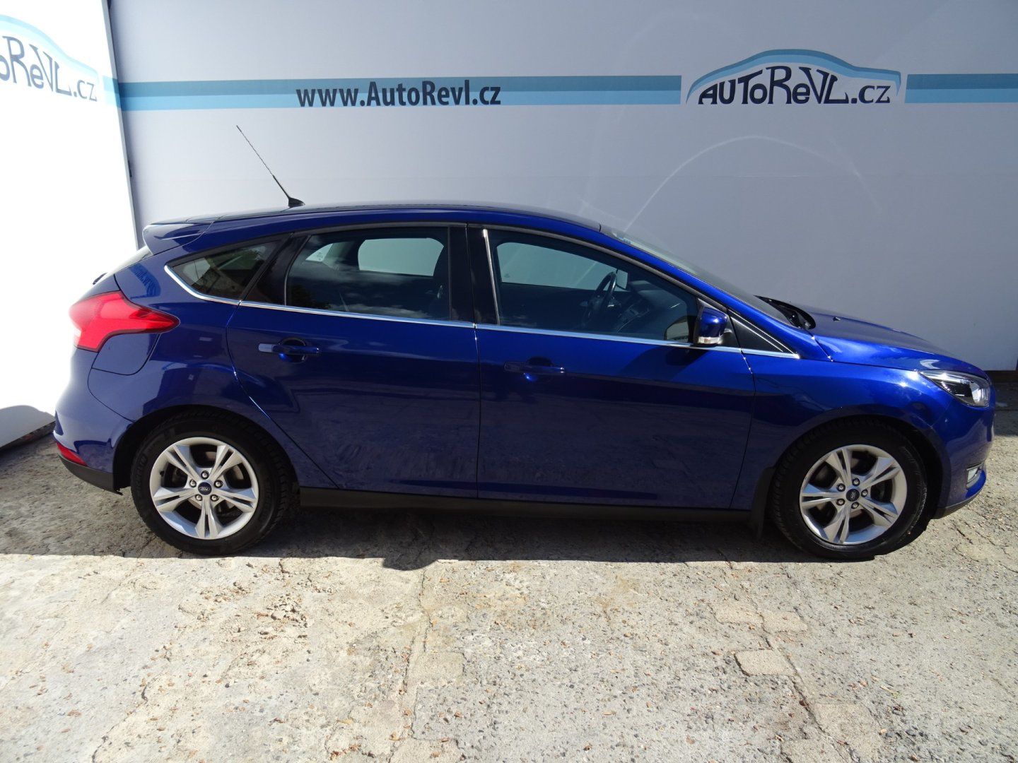 Ford Focus, 1.0i,92kW,71tkm,klima,ALU - fotka 5