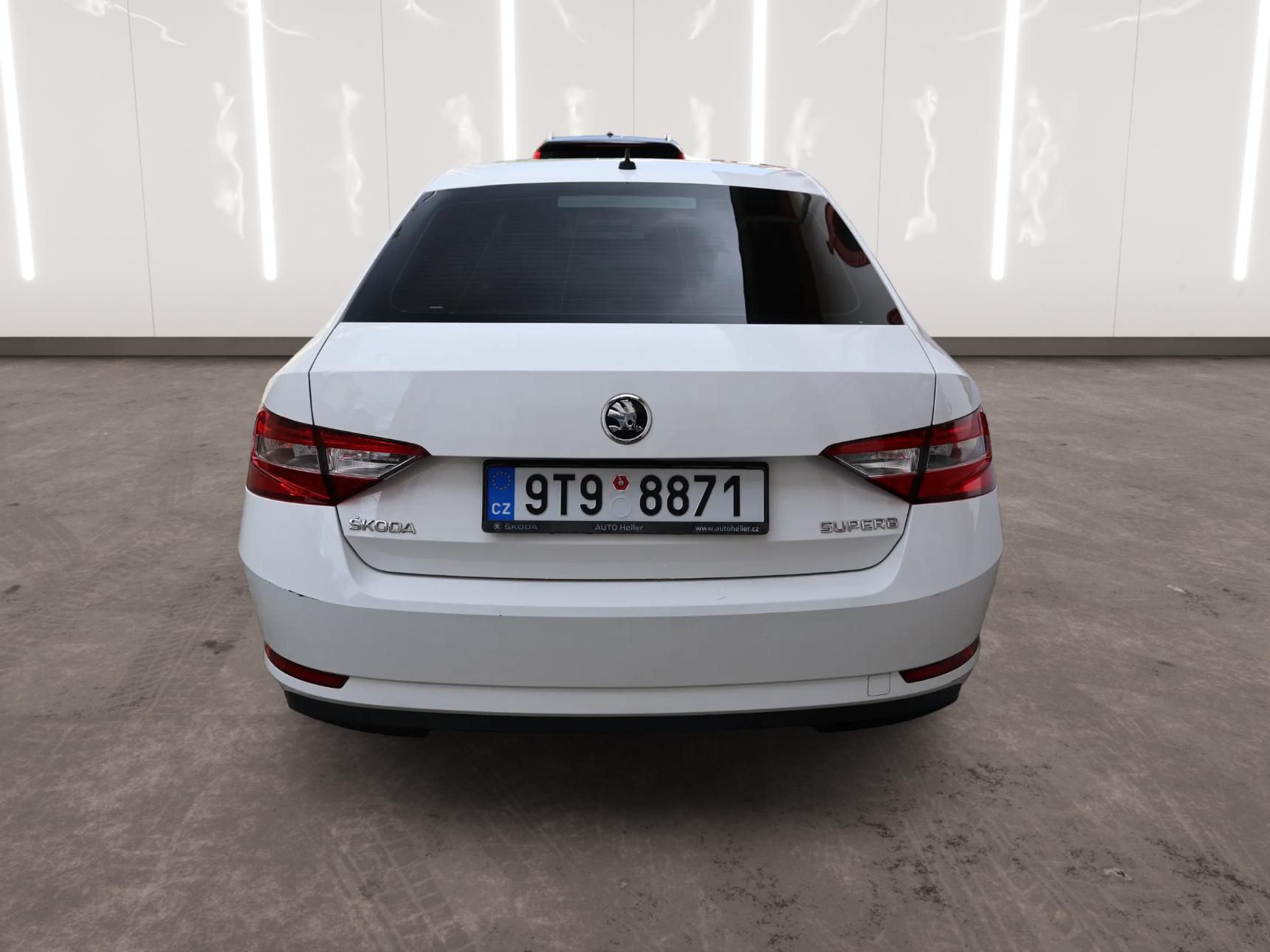 Škoda Superb - fotka 3