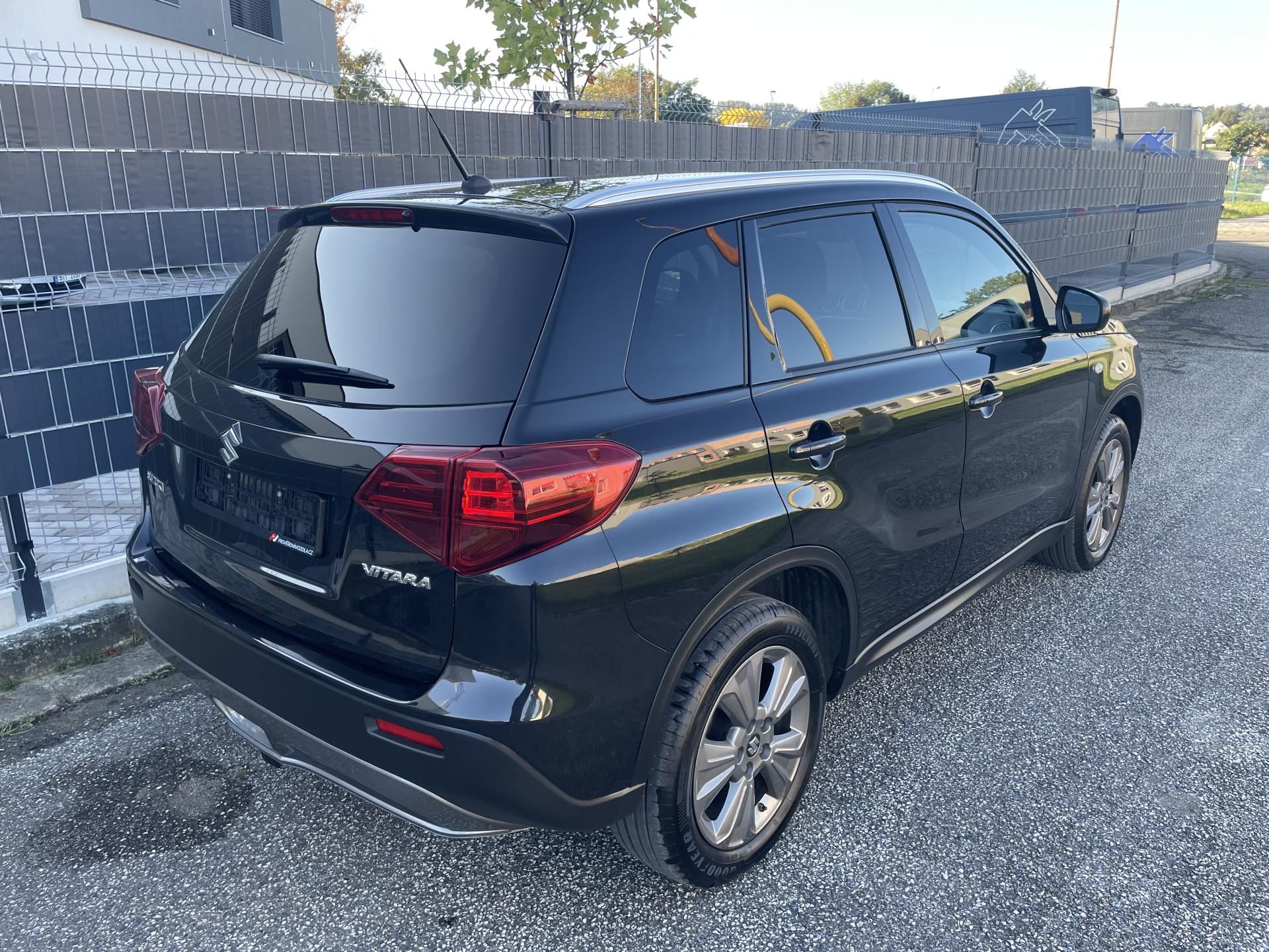 Suzuki Vitara, 1.4 BoosterJet 103 kW - fotka 4