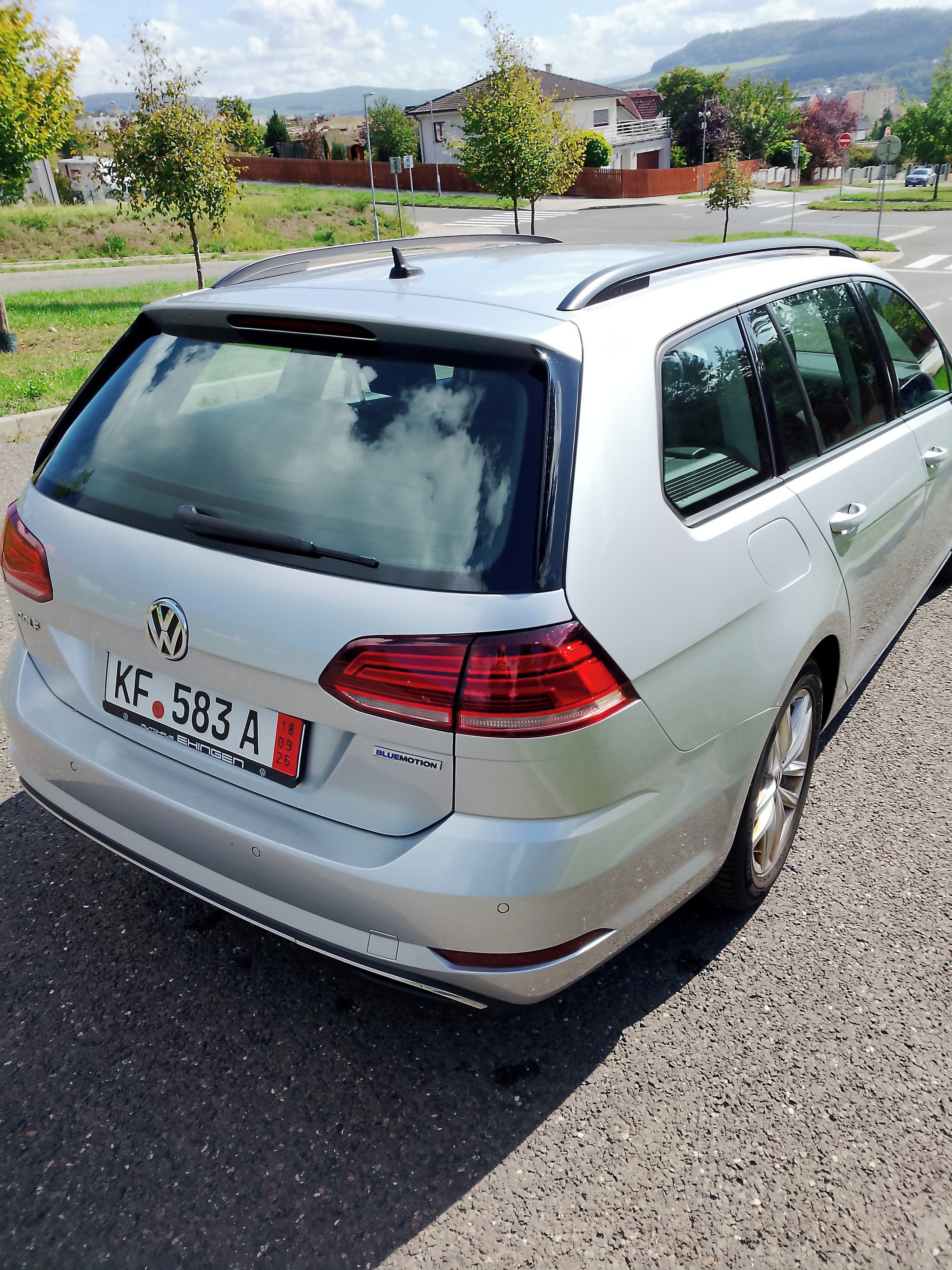 Volkswagen Golf, Volkswagen Golf VII 1.5 TSI - fotka 4