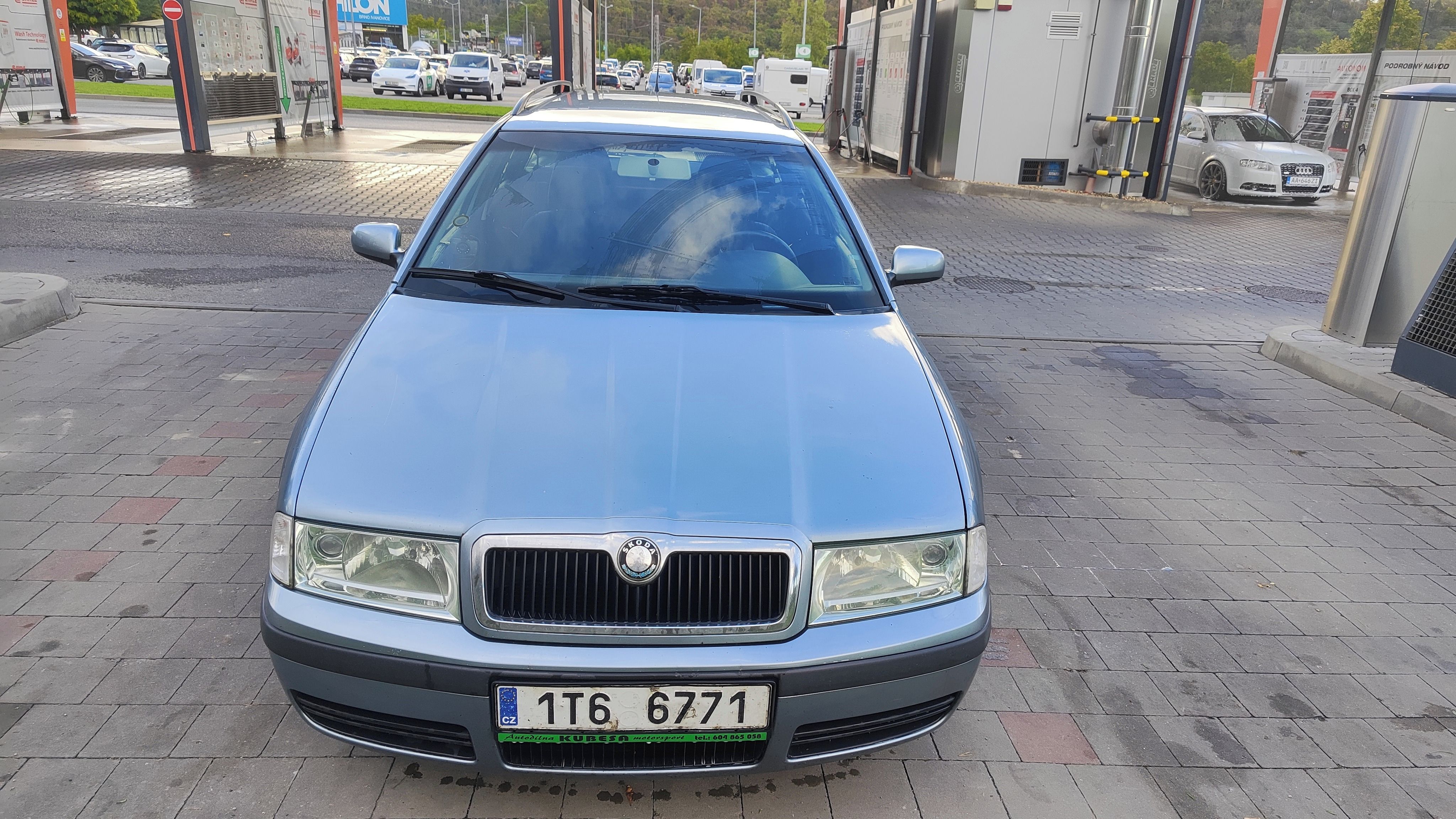 Škoda Octavia, 1.9 TDI, Elegance - fotka 4