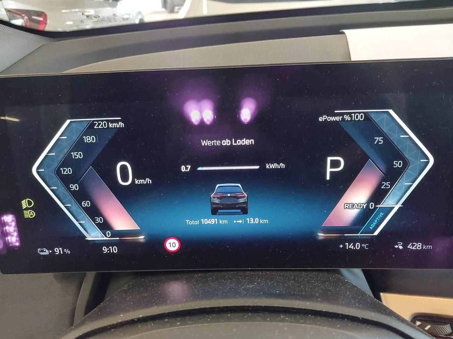 BMW iX, iX45 xDrive Vzduch Tažné - fotka 6